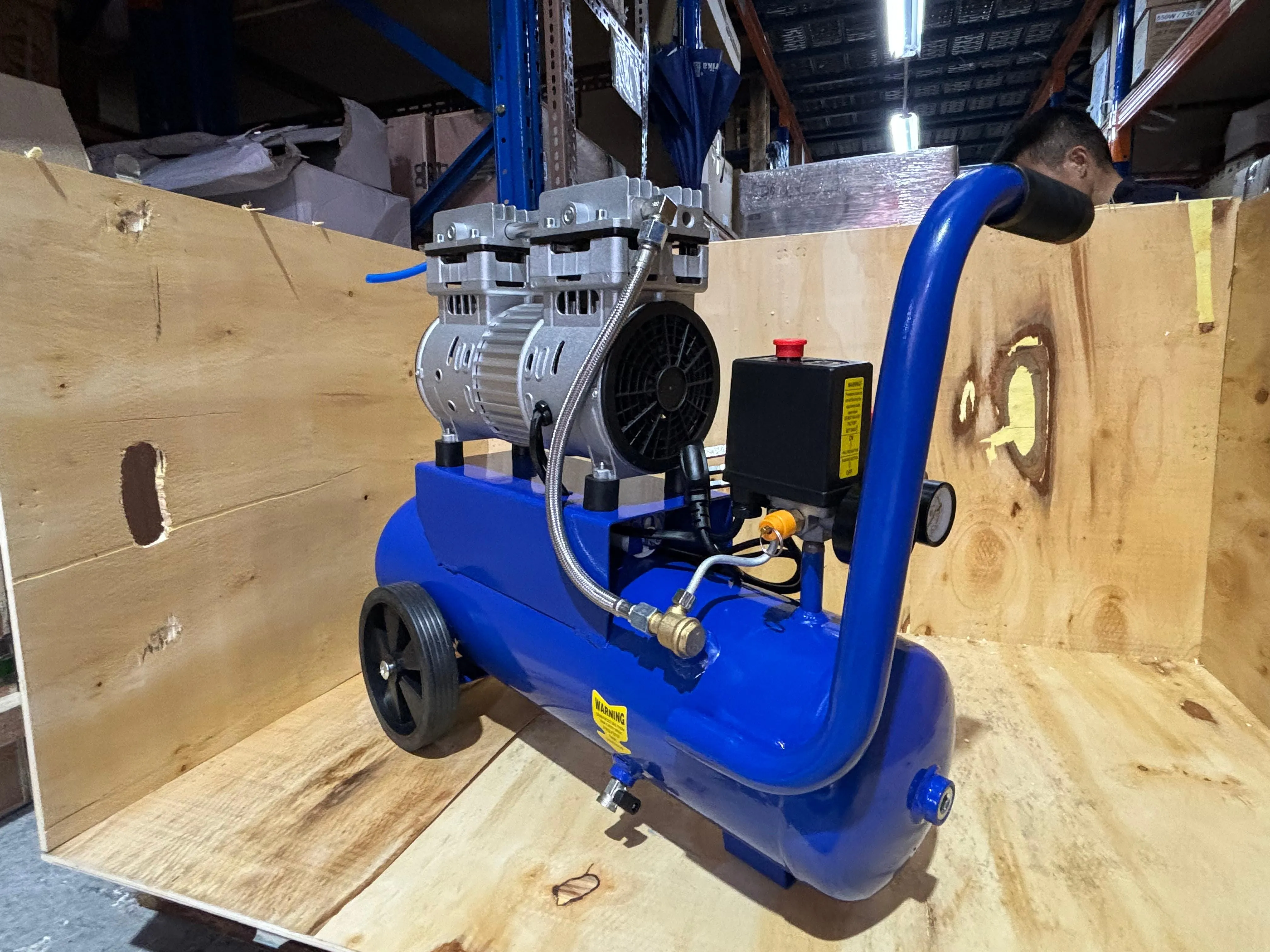 Aiko 1.5HP 12L Oil Free & Silent Air Compressor | Model : GDG12