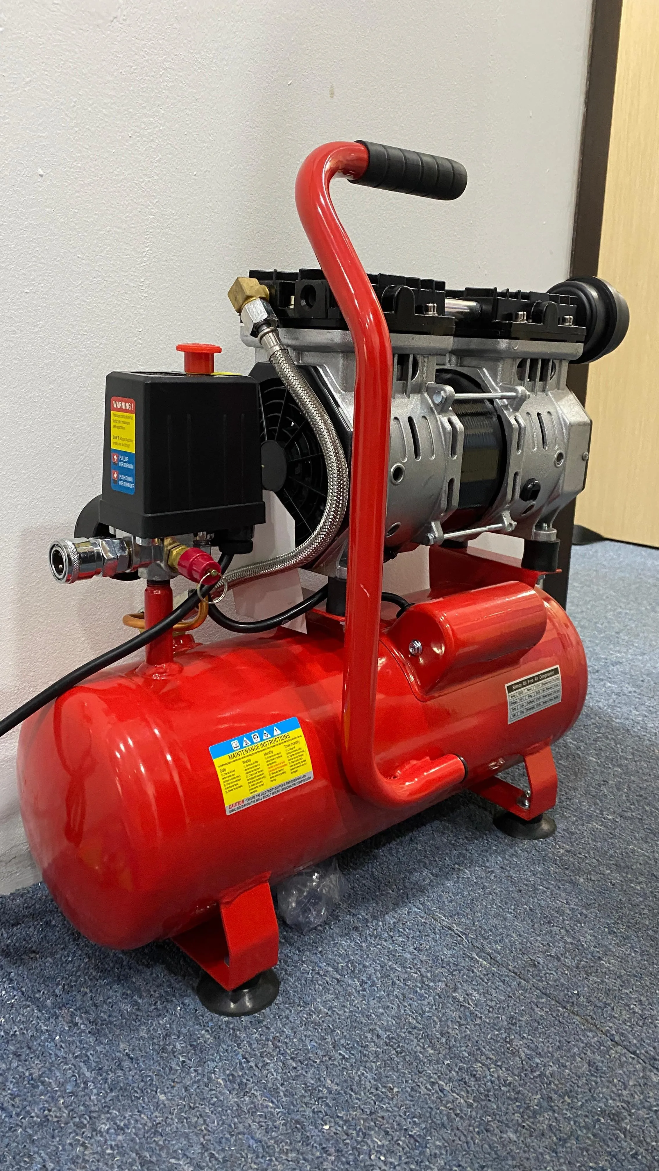 Aiko 1.5HP 9L Oil Free & Silent Air Compressor (Red) | Model : GDG09-RED
