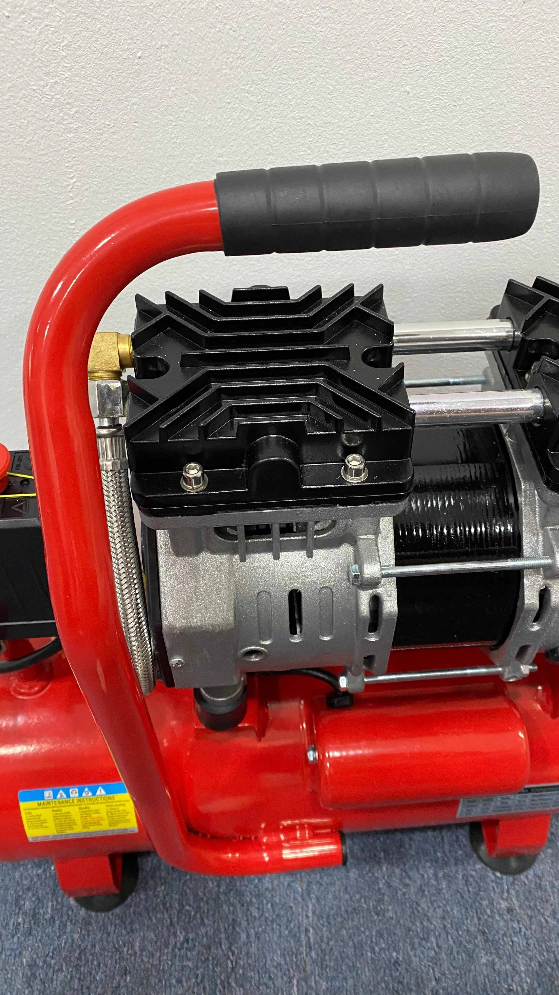 Aiko 1.5HP 9L Oil Free & Silent Air Compressor (Red) | Model : GDG09-RED