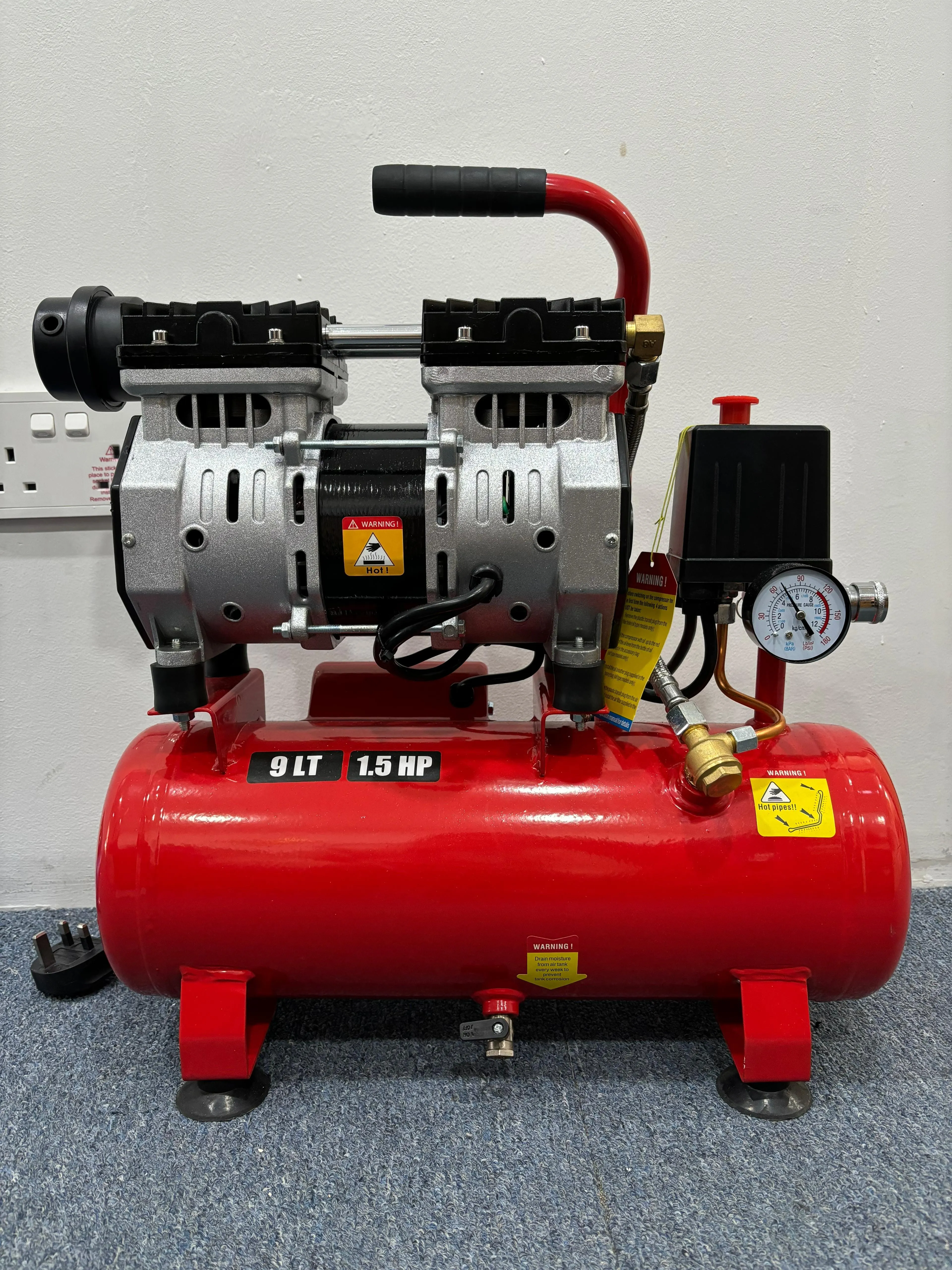 Aiko 1.5HP 9L Oil Free & Silent Air Compressor (Red) | Model : GDG09-RED