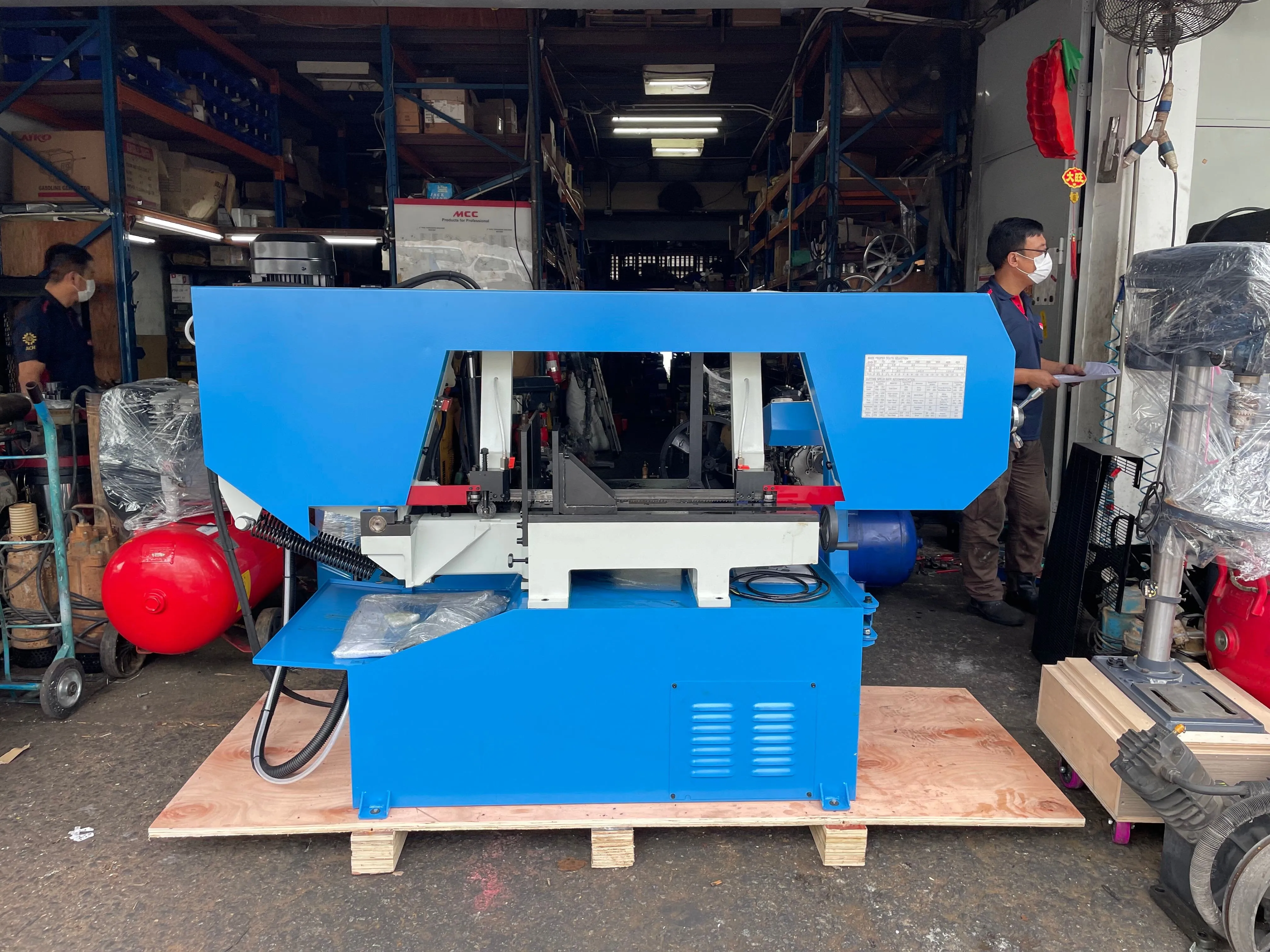 Aiko 16 415V. 50Hz Automatic Metal Cutting Bandsaw Machine | Model : BSM-BS2114TH