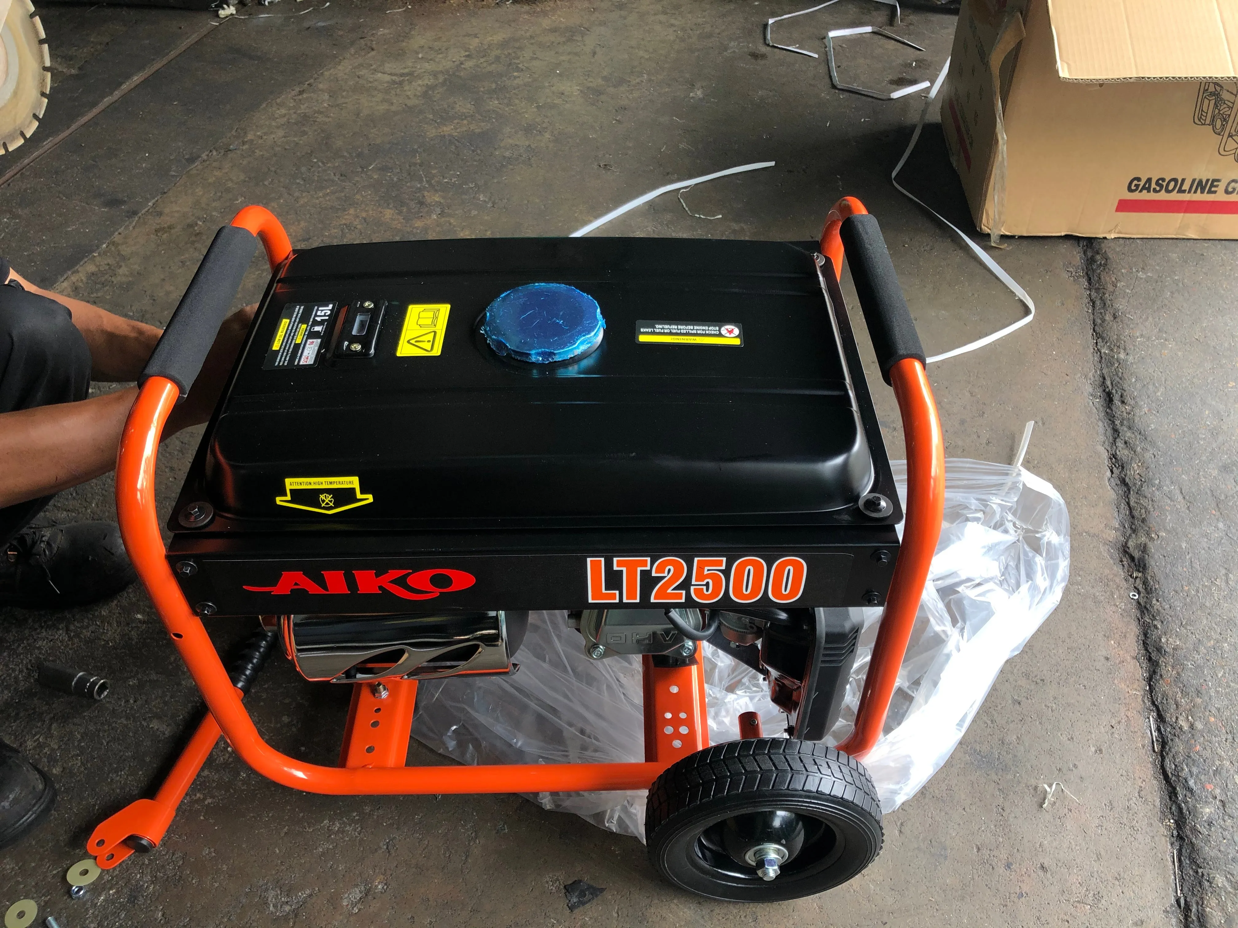 Aiko 2.0 kW Gasoline Generator | Model : LT-2500B-8