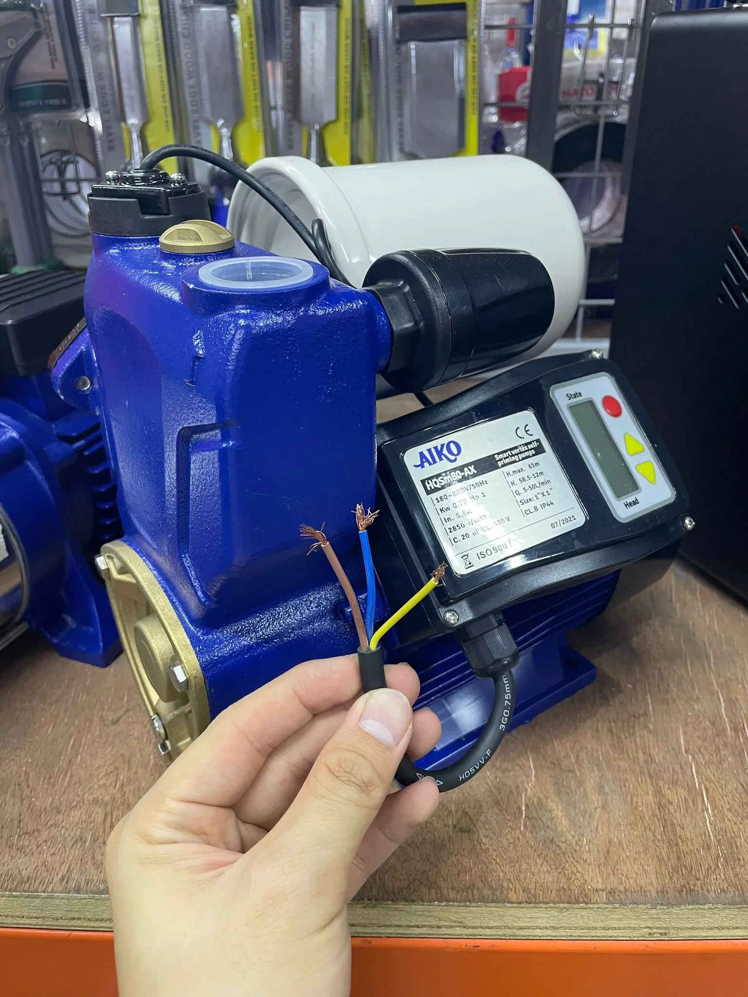 Aiko 220V 1 Outlet with 1Hp Motor Smart Self-Priming (Auto Booster) Pump | Model : WP-HQSM80-AX