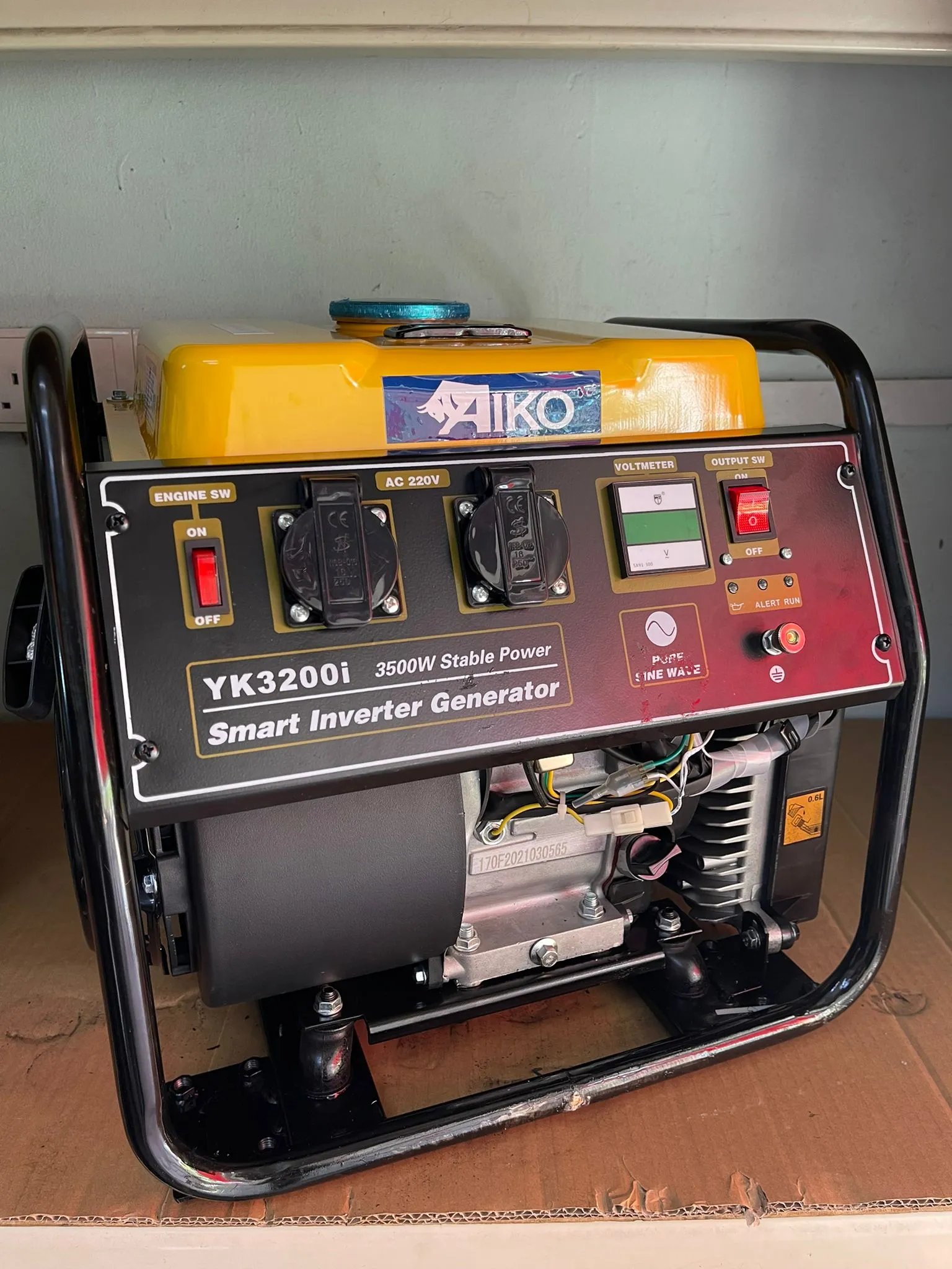 Aiko 220V 3500W Smart Inverter Gasoline Generator with 2 sockets for 3 pin plug | Model: YK3200I