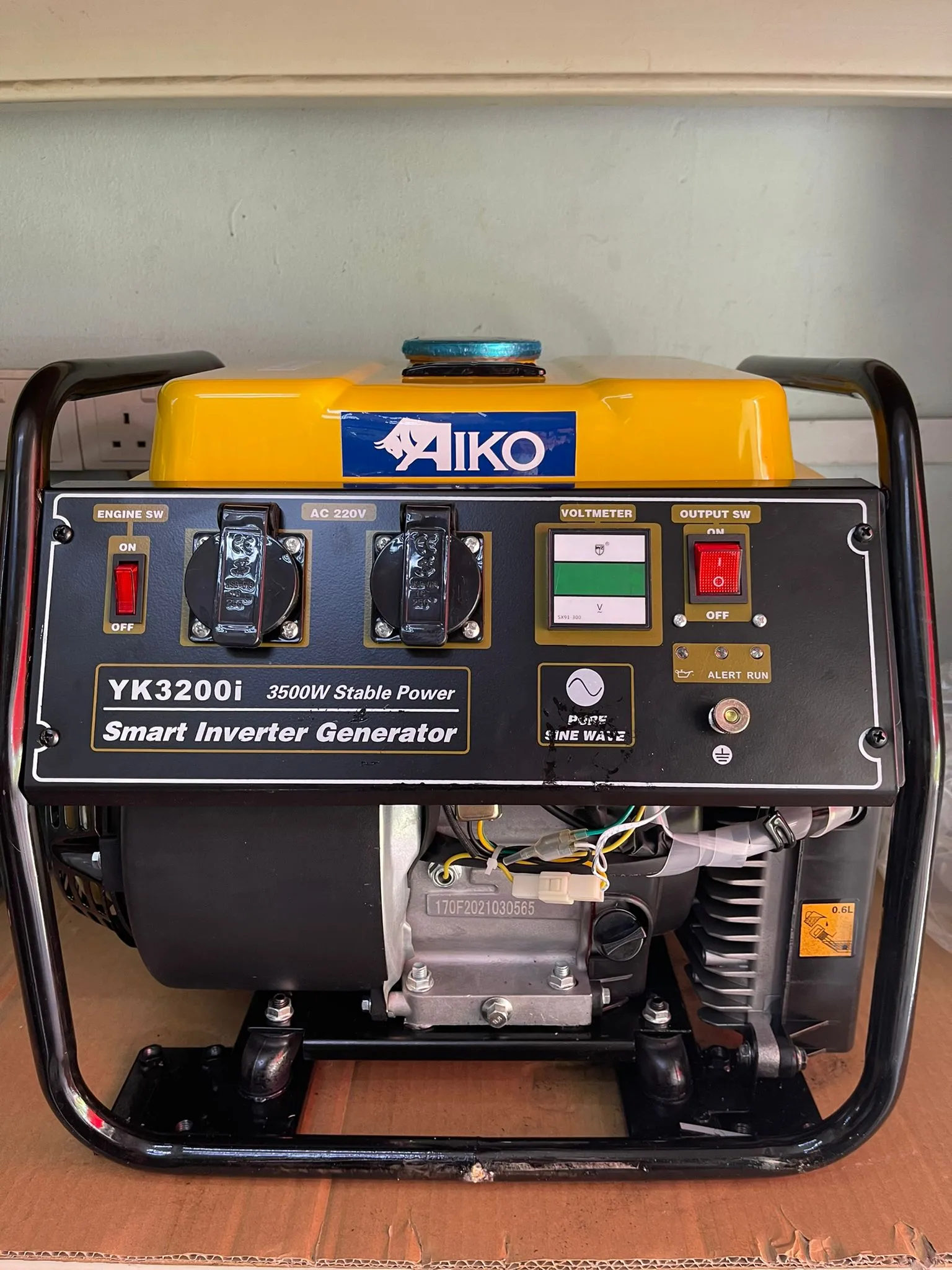 Aiko 220V 3500W Smart Inverter Gasoline Generator with 2 sockets for 3 pin plug | Model: YK3200I