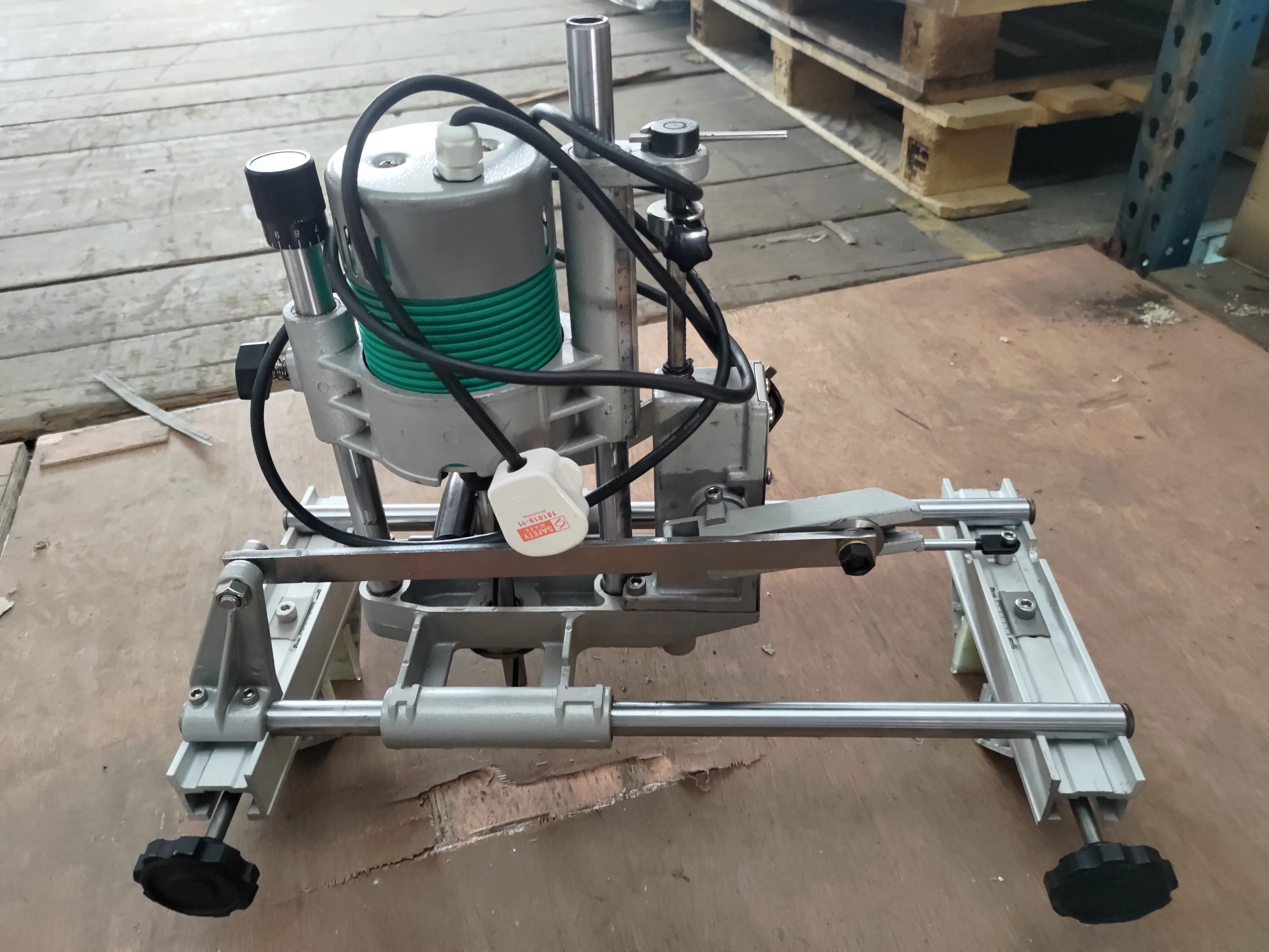 AIKO 220V 50Hz Door Lock Opening Machine 1.1kW come with 18mm & 22mm Knife | Model : DLOM