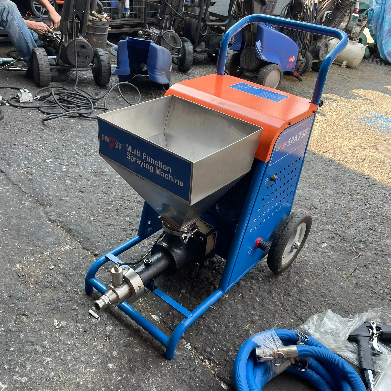 Aiko 240V Grout Pump And Cement Spray 1500W . 50Hz Bs Plug | Model : CS-SPA730