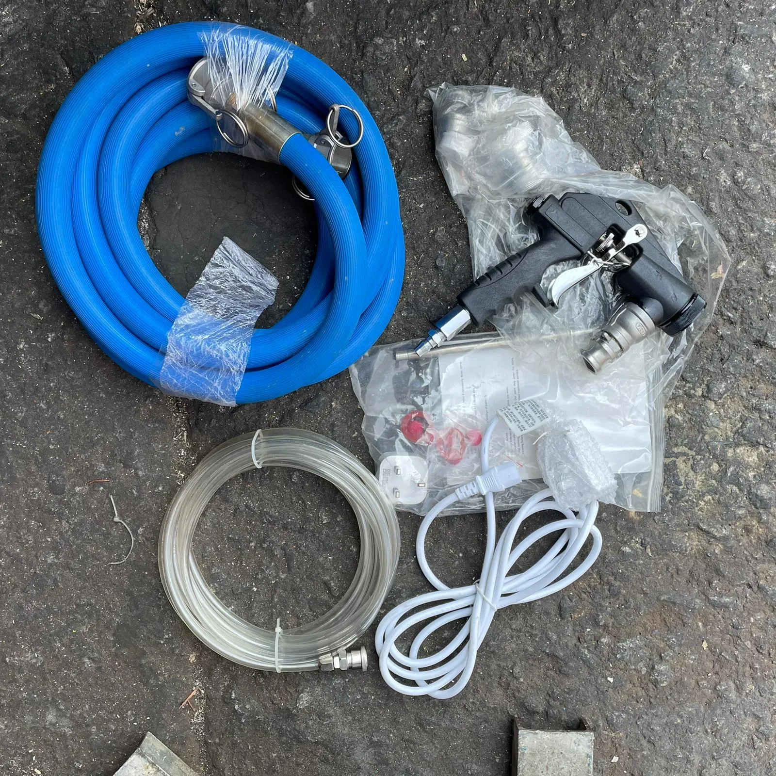 Aiko 240V Grout Pump And Cement Spray 1500W . 50Hz Bs Plug | Model : CS-SPA730