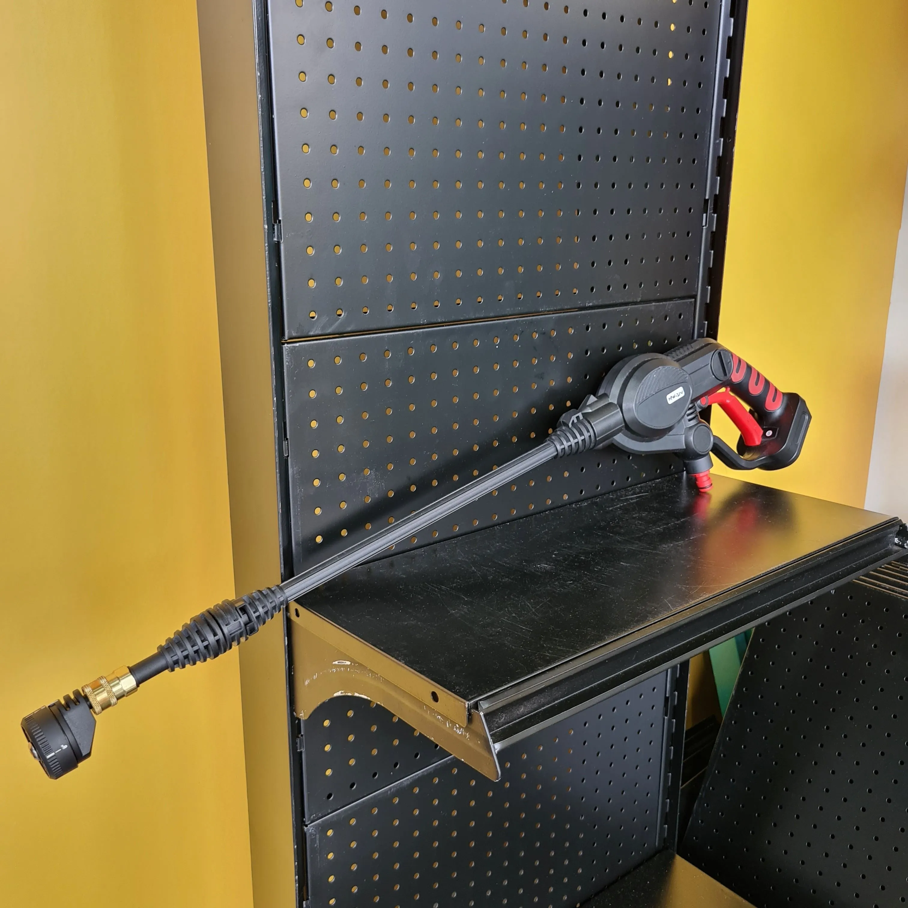 Aiko 25V Cordless Pressure Washer  Come With Water Hose 6 Bar | Model : HPW-21V (Discontinued)