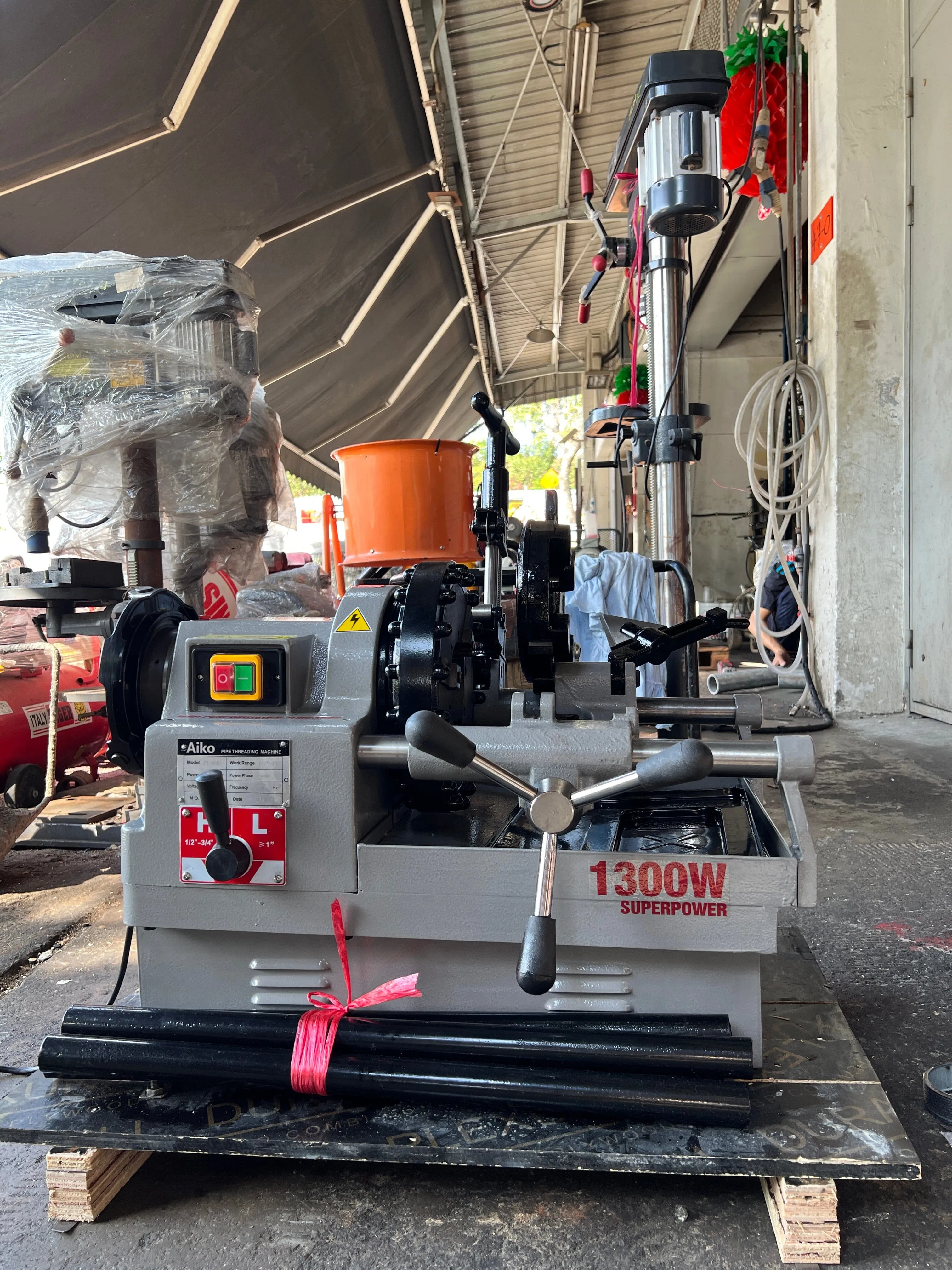 Aiko 3 1300W 2-Speed Threading Machine | Model : TM-AK-PT80RA