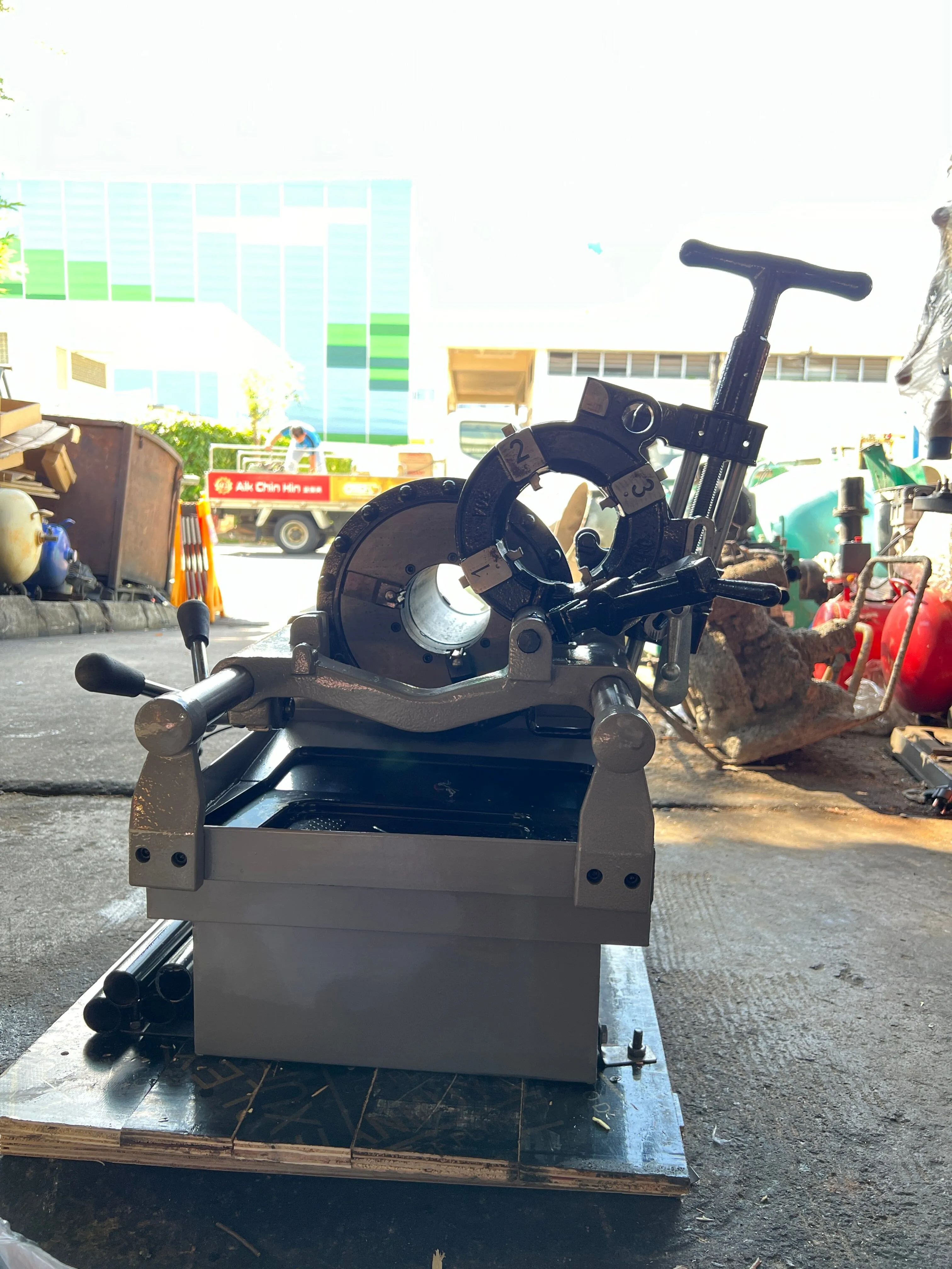Aiko 3 1300W 2-Speed Threading Machine | Model : TM-AK-PT80RA
