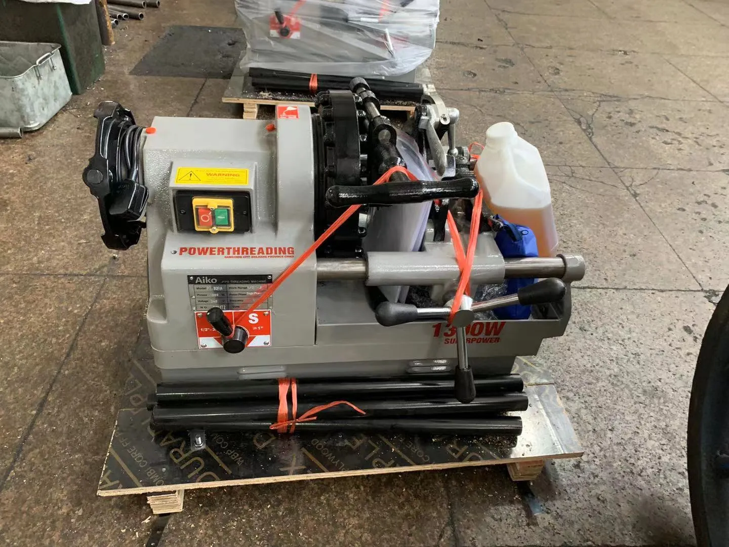 Aiko 3 1300W 2-Speed Threading Machine | Model : TM-AK-PT80RA