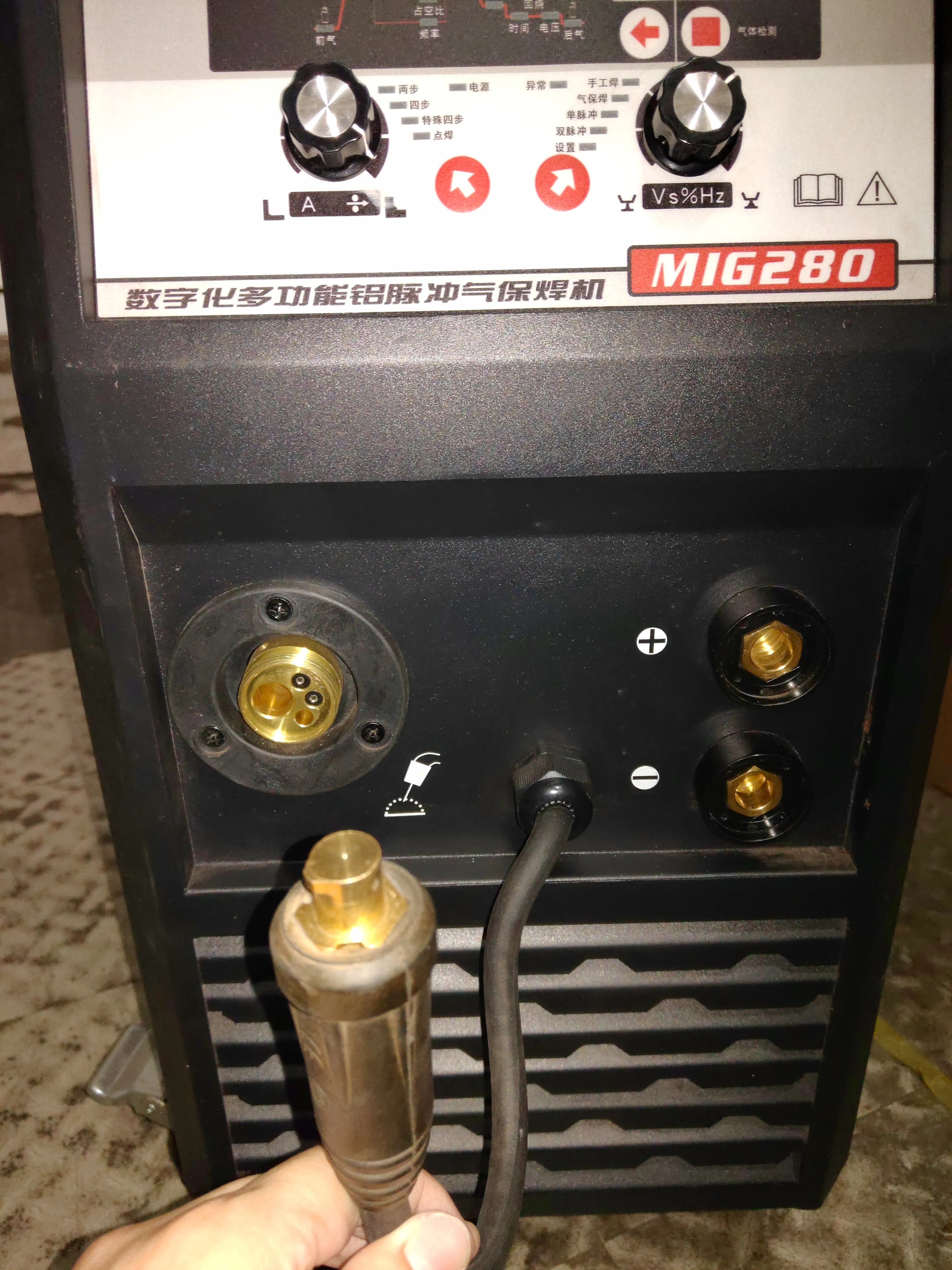 Aiko 380V 60Hz MIG Welding Machine Pulse Welder With Gas Tank Trolley Come With 4m Torch. 3m Earth Cable & Gas Hose | Model: W-MIG280P