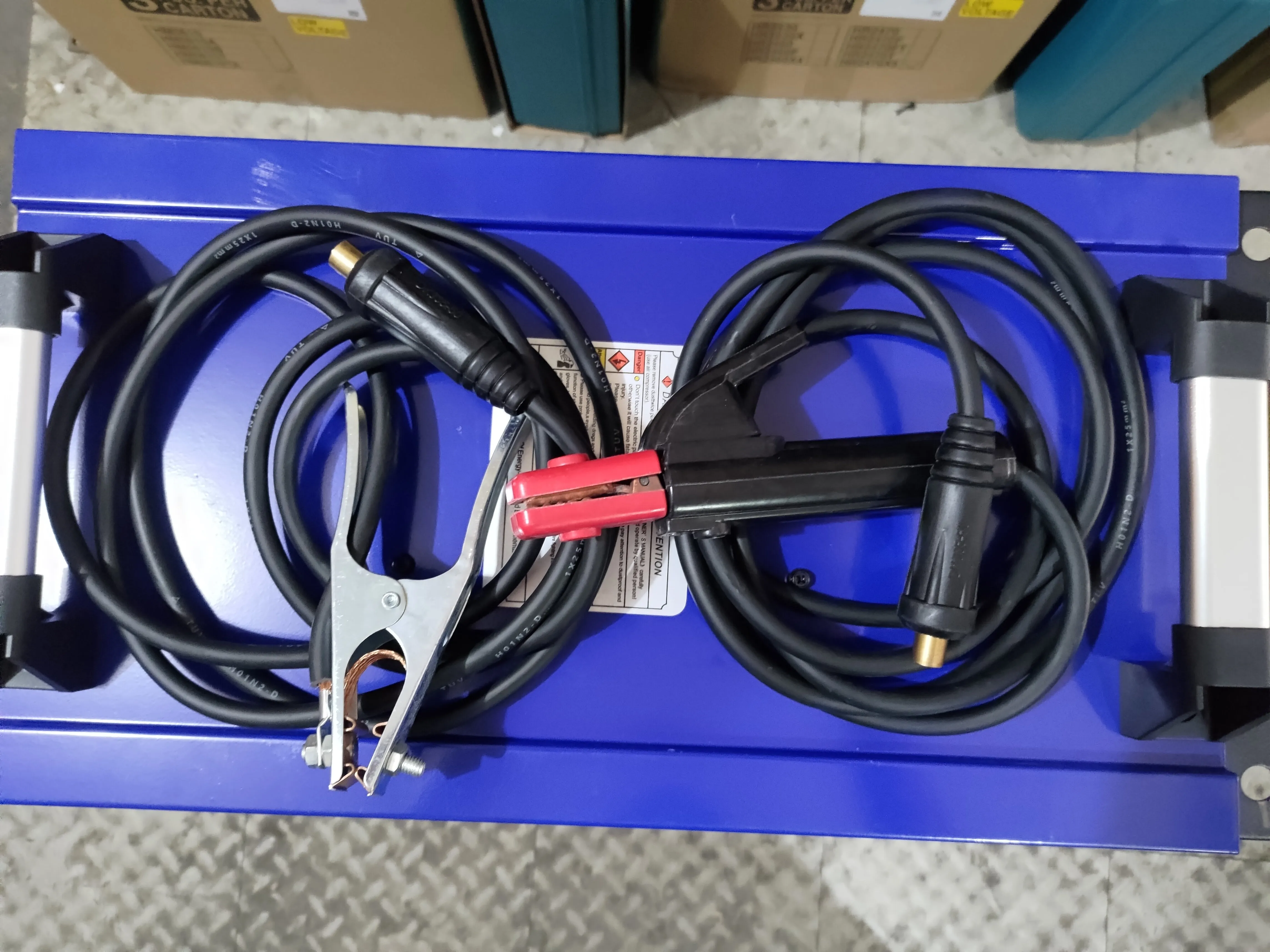 Aiko 380V 60Hz MIG315 Welder With Gas Tank Trolley Dual Voltage come with 4m Torch. 3m Earth Cable & Gas Hose | Model: W-MIG315