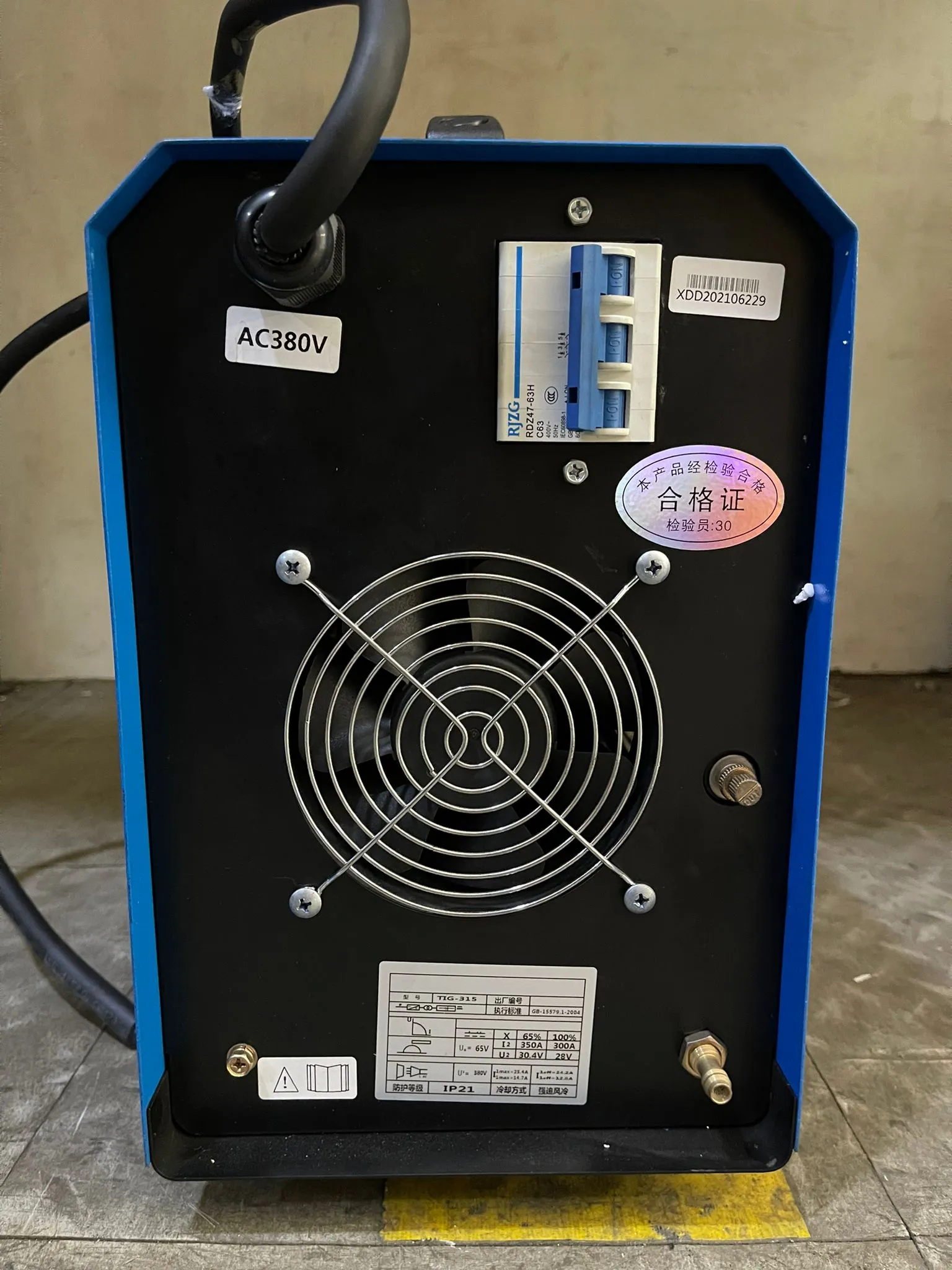 Aiko 380V Tig315 3 Phase Welding Machine with 8M Wp26-3 & 2.5M Ground & Welding Cable | Model : W-TIG315-YM