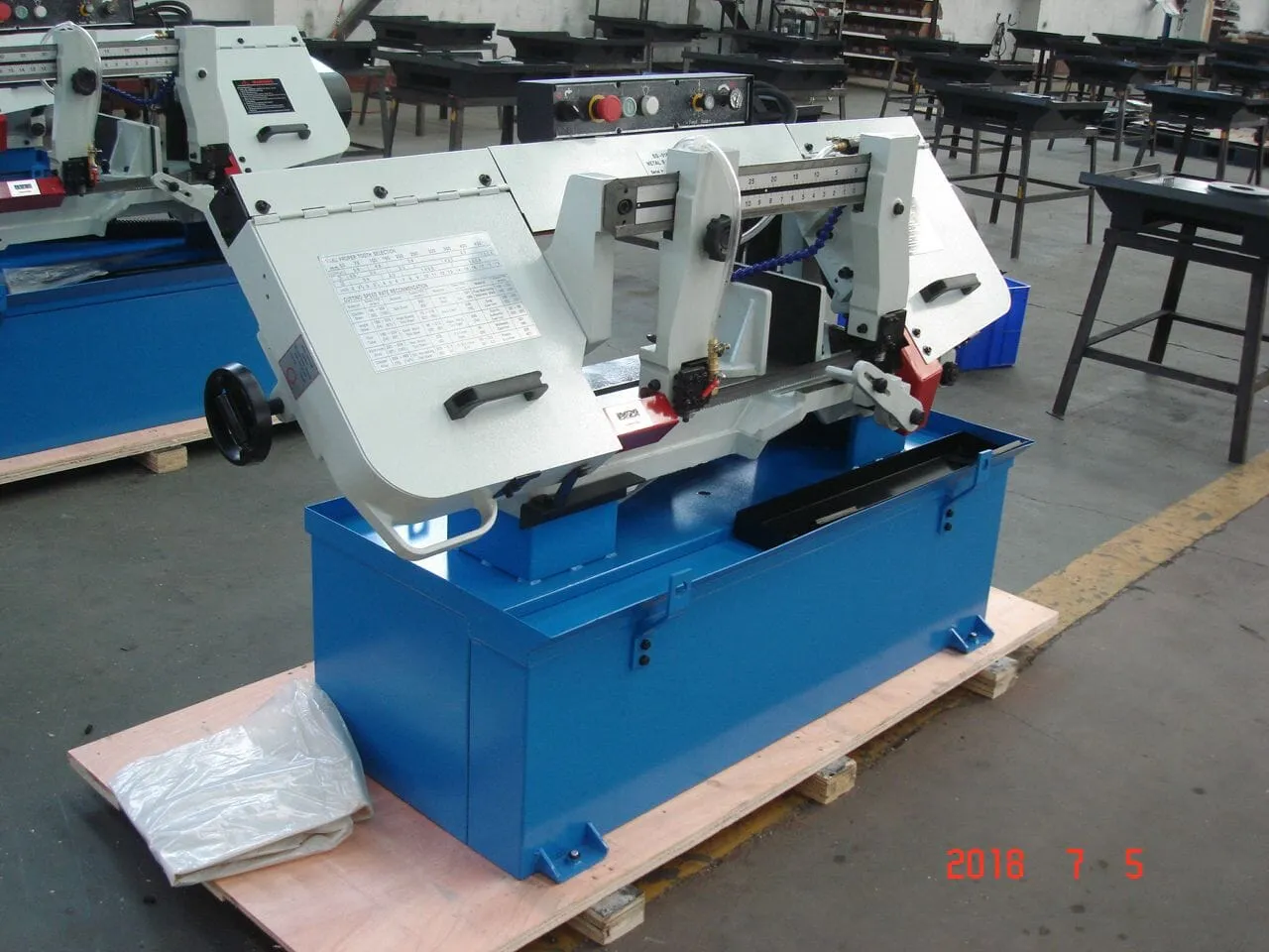 Aiko 9 Metal Bandsaw Machine | Model : BSM-BS916B