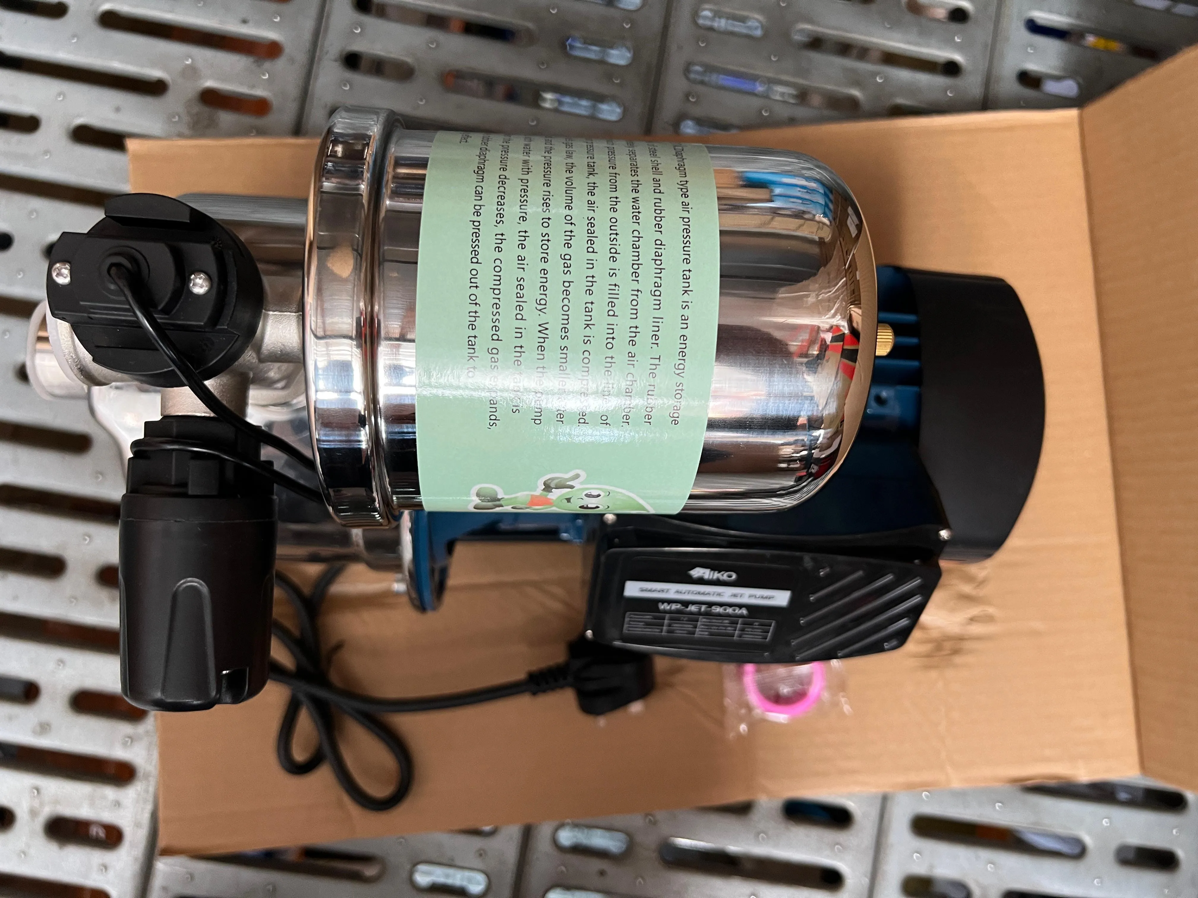 Aiko 900W 1 Automatic Self Priming Water Pump with 2L Tank | Model : WP-JET-900A