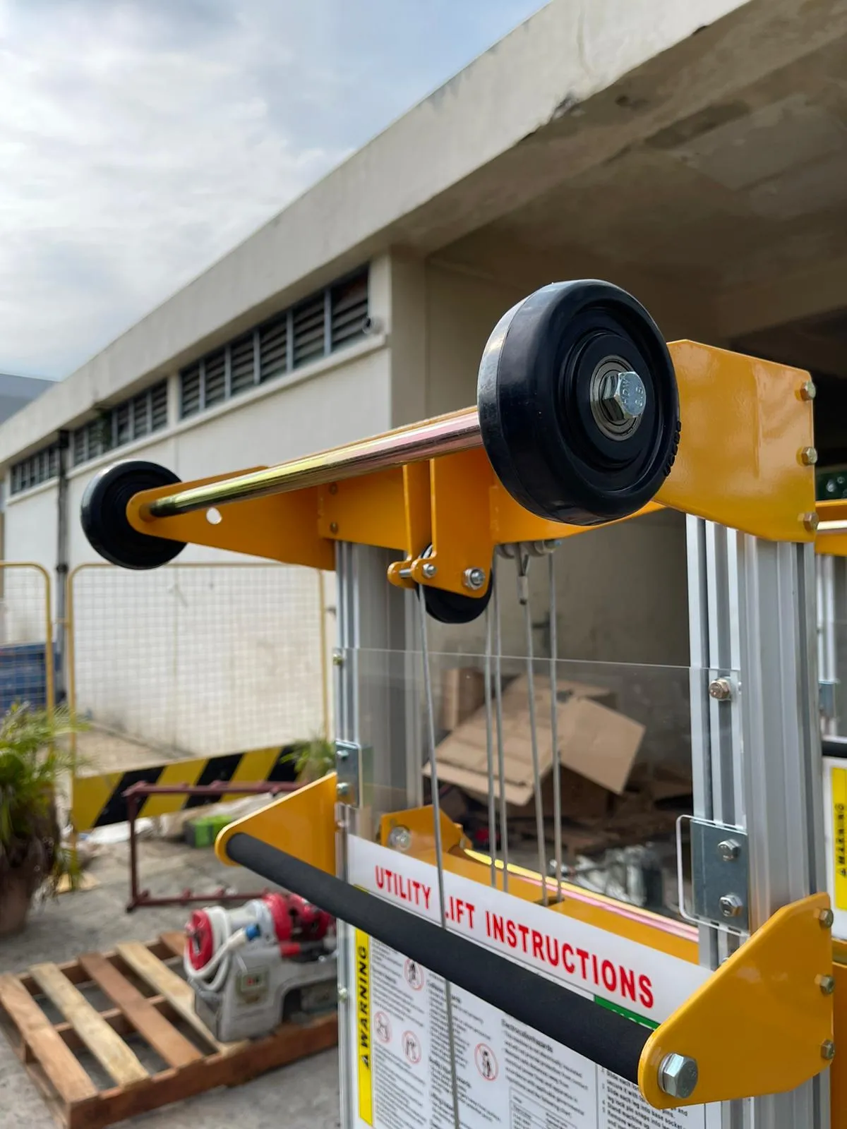 Aiko Aluminium High Lift Stacker 181Kg/2.5M-3M | Model : PT-STD181