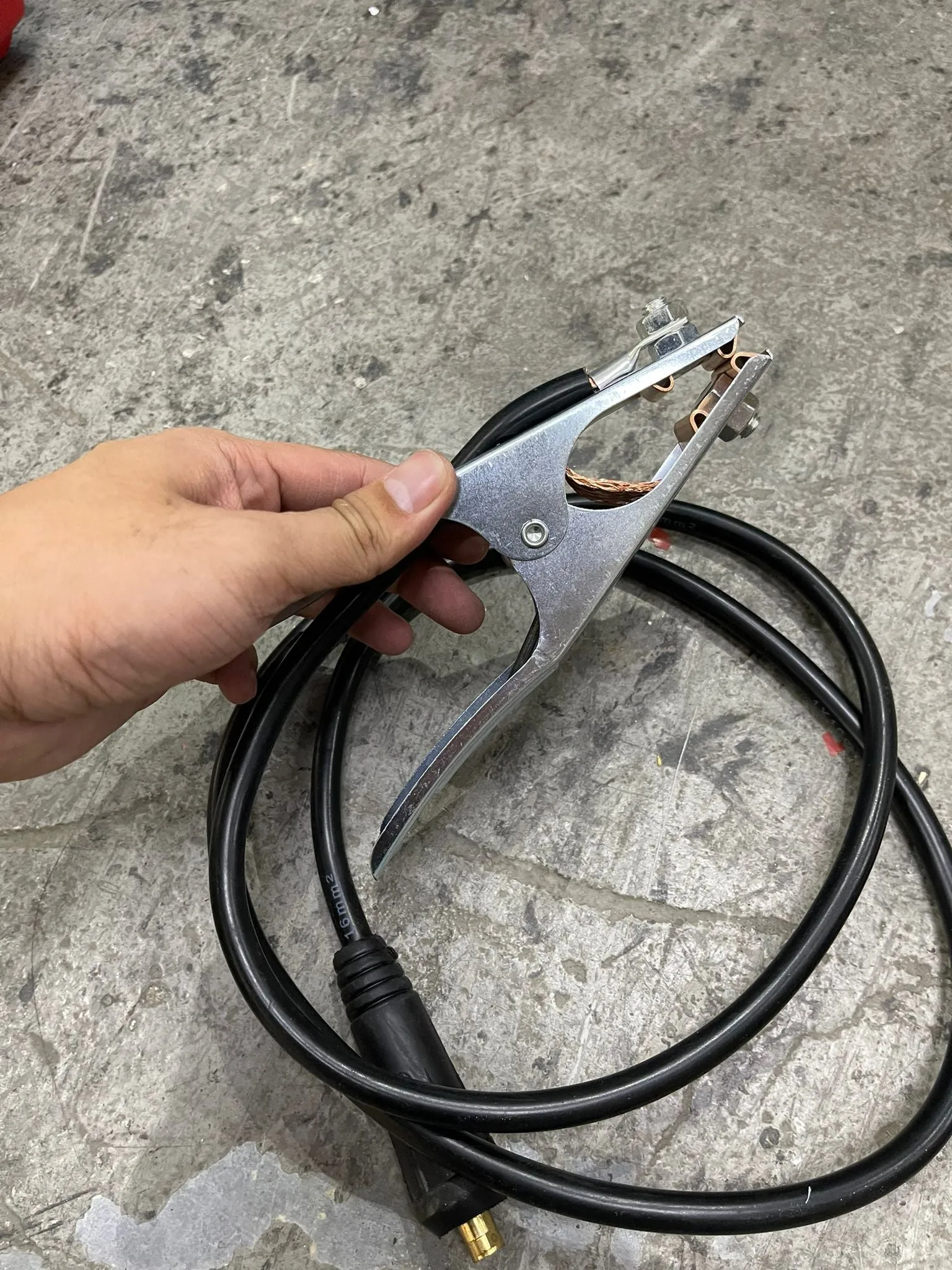 Aiko ARC200DT 240v Welding Set Come with 3m 16mm 2 Welding Cable & 3m 16mm2 Earth Cable | Model : W-ARC200DT-N