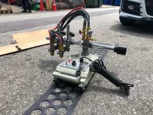 Aiko Auto Gas Cutting Machine Double | Model : CG1-100