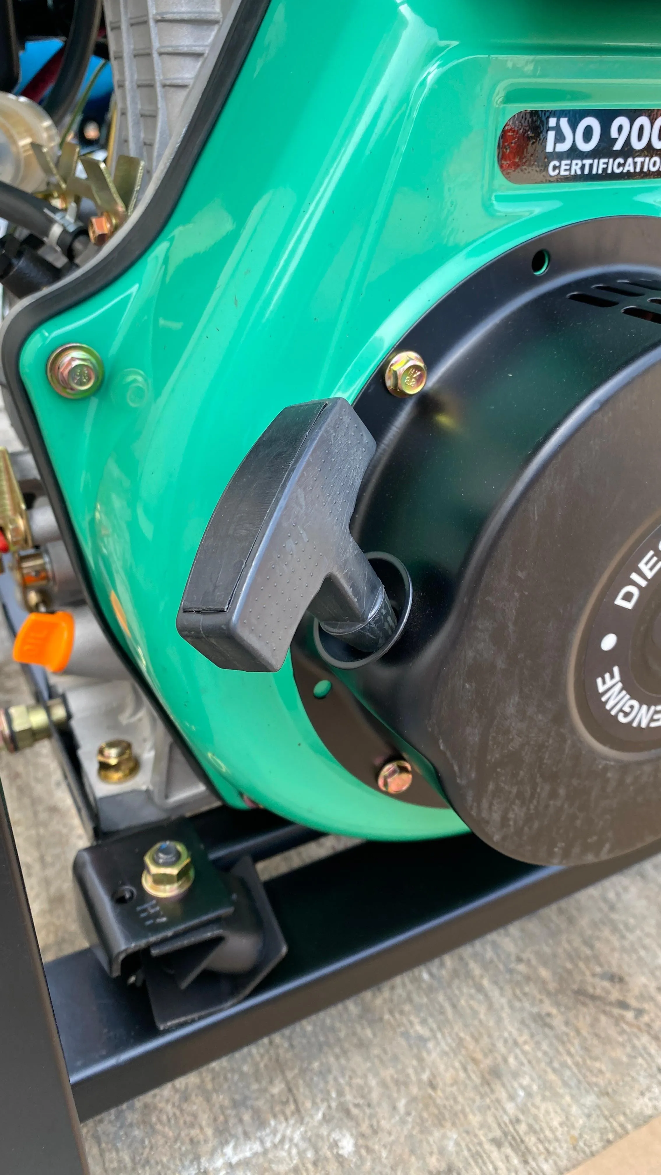 Aiko Diesel Welding Generator 180amp C/W 186FAE Engine | Model : 6GFCLEW-186FAE