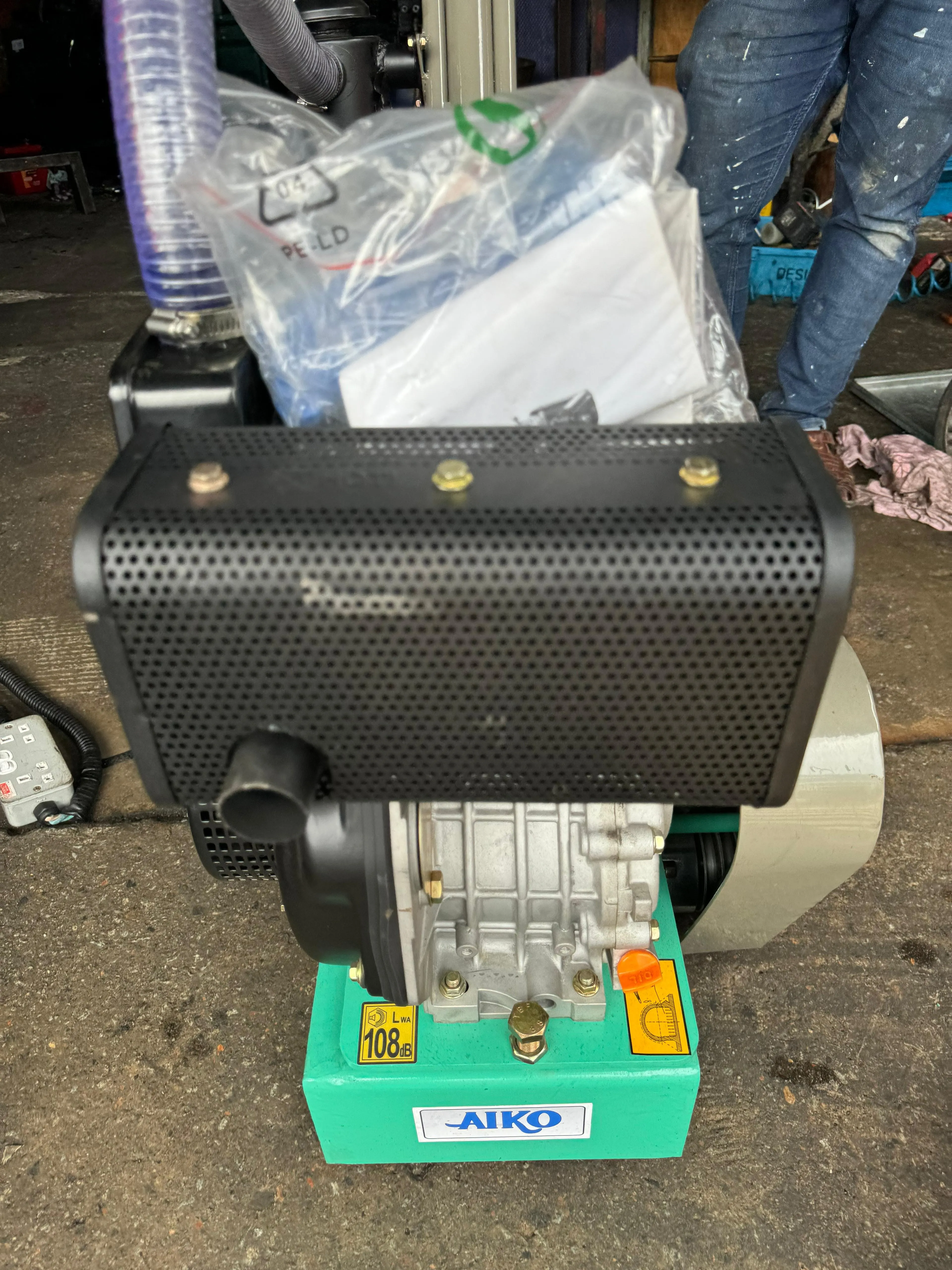 Aiko Floor Scarifying Machine with Diesel Engine 178F Double Air Filter | Model : CNXB