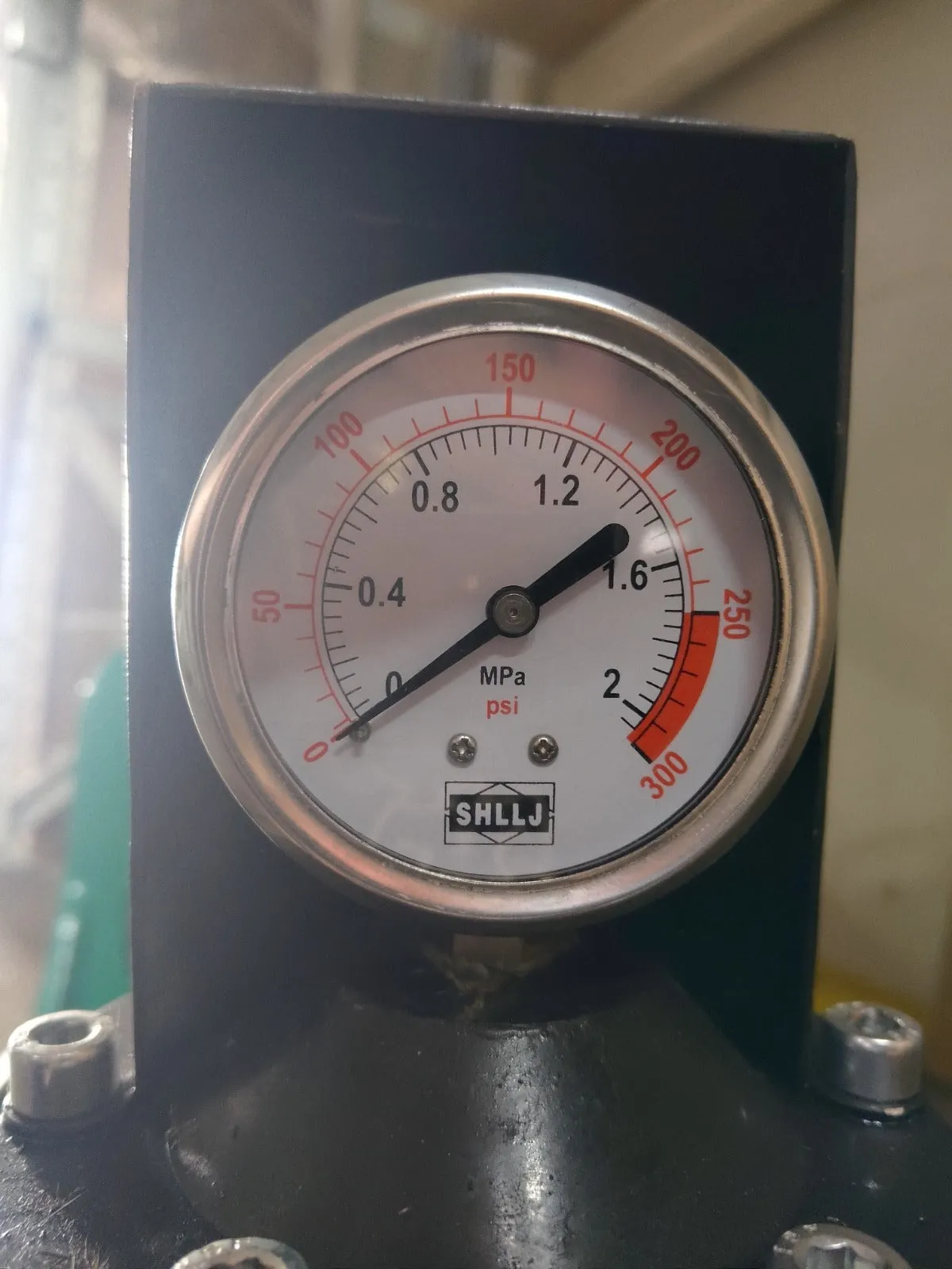 AIKO Hand Injector Grout Pump (Stand Type) #ZGFP-8 | Model: ZFGP-8