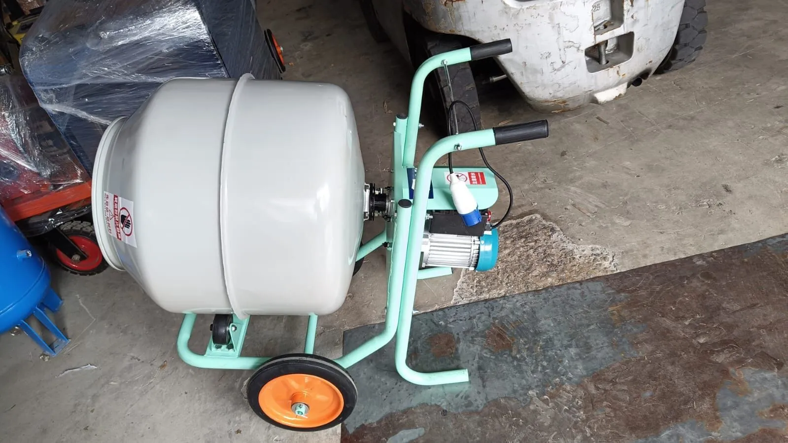 Aiko Heavy Duty Cement Mixer with Gear Type 160L (Green & White) C/W Support Roller & 230V Motor | Model : CMX-ESD 160L