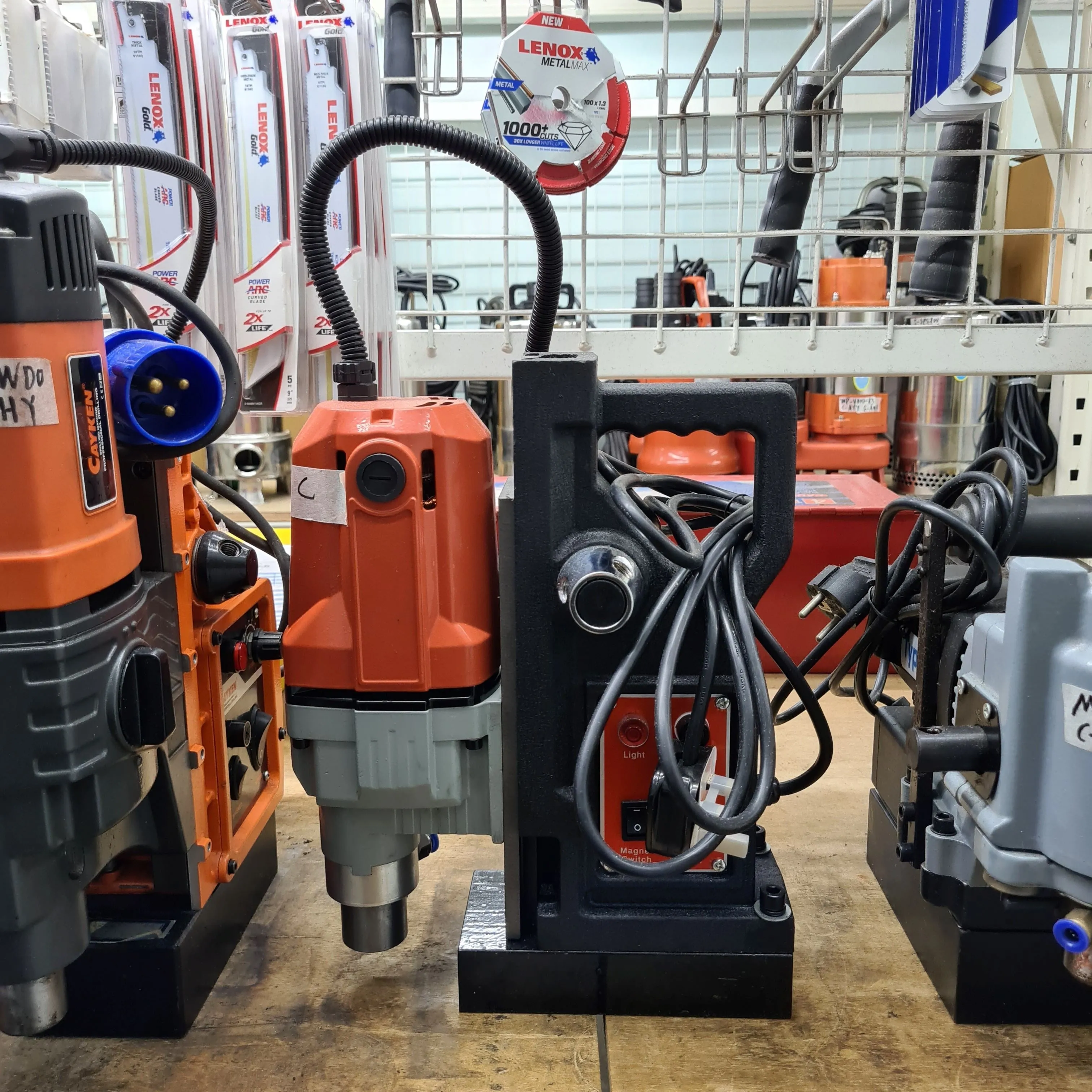 Aiko Magnetic Drill 35Mm 220V 1050W | Model : MD-J1C-35C
