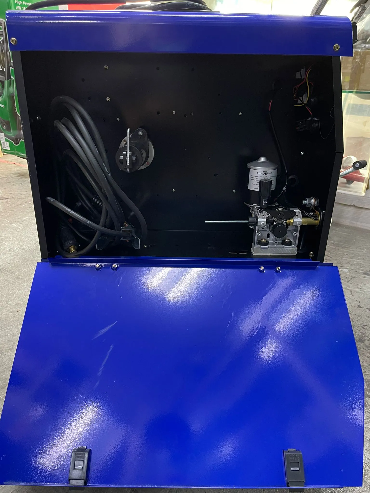 Aiko Mig250a Welding Machine Igbt Come with Rg Ak15/4m 3m Earth & Welding cable | Model : W-MIG250A