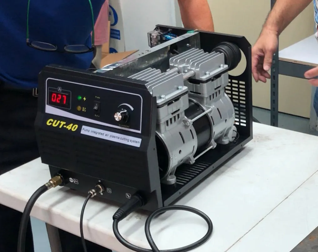 Aiko Plasma Machine Cut 40 C/W Air Compressor. 5M P31 & 1.5M Earth Cable | Model : W-CUT40-AC
