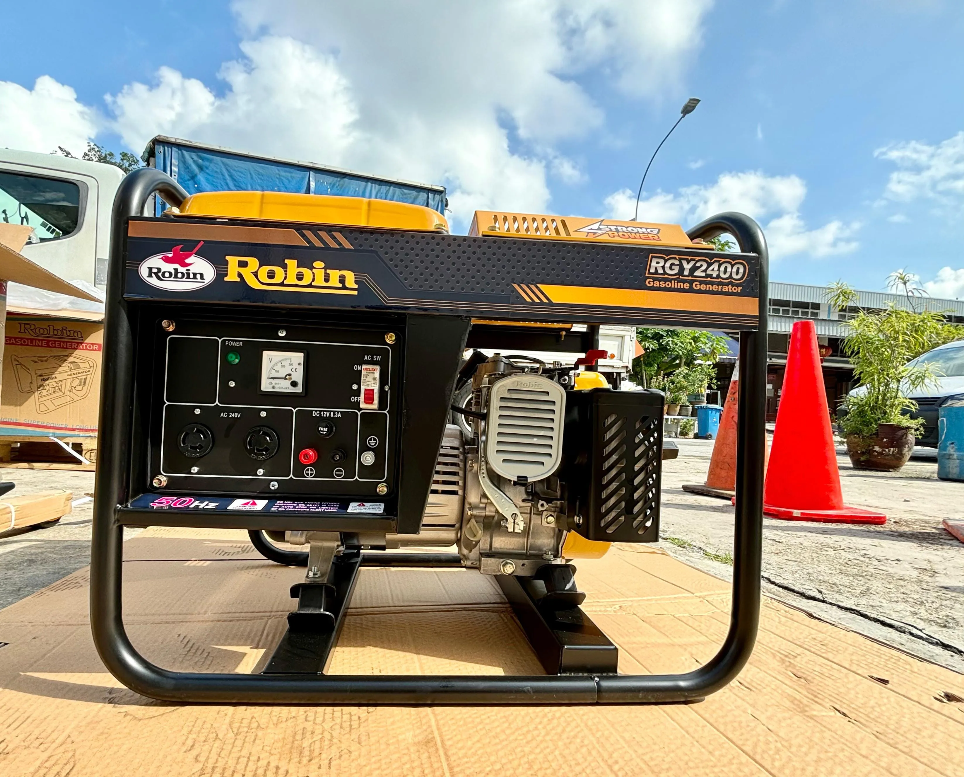 Aiko Robin Petrol Generator 2.0KW 240V 50HZ C/W EY20 Engine | Model : REY2400D-EY20
