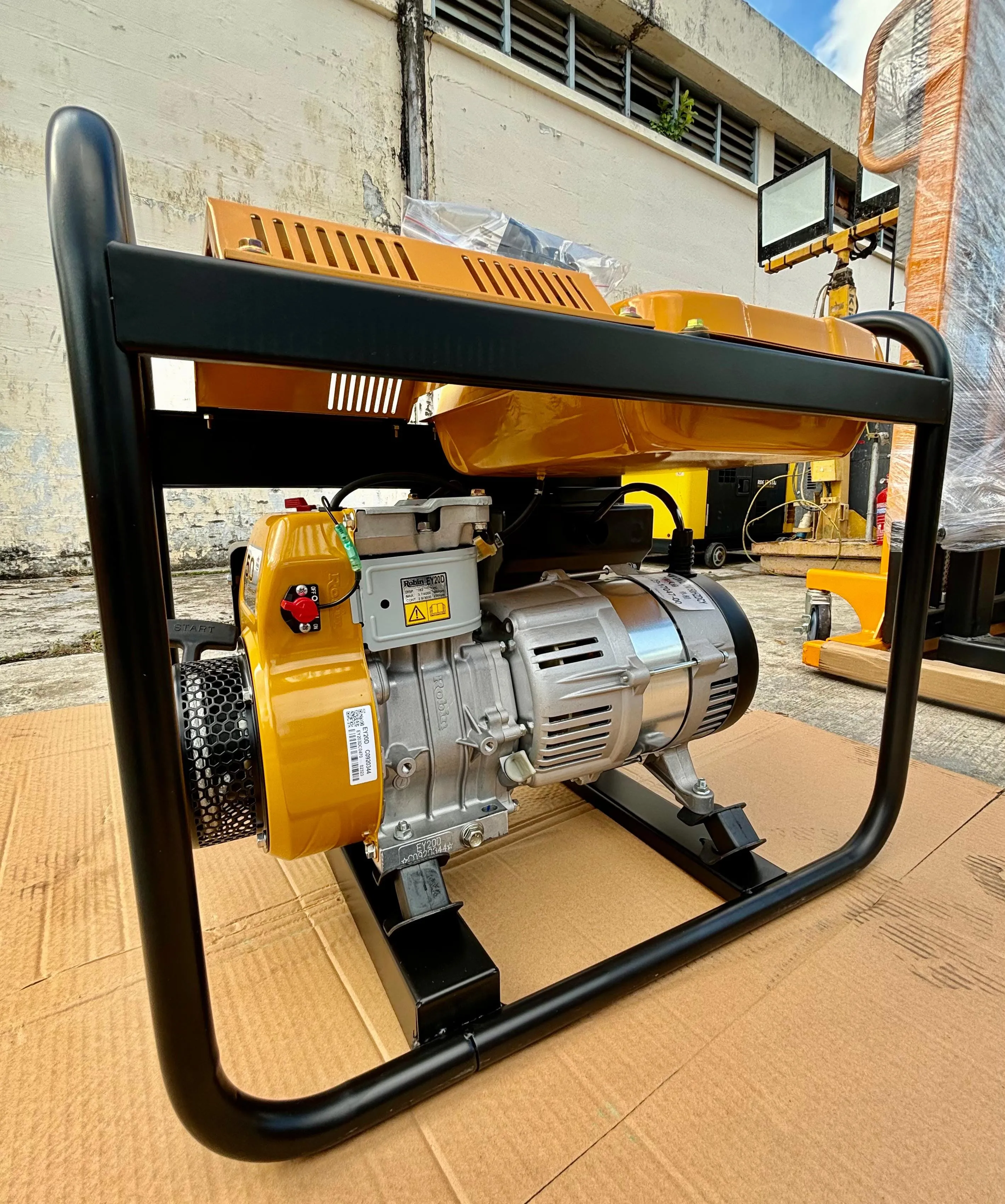 Aiko Robin Petrol Generator 2.0KW 240V 50HZ C/W EY20 Engine | Model : REY2400D-EY20