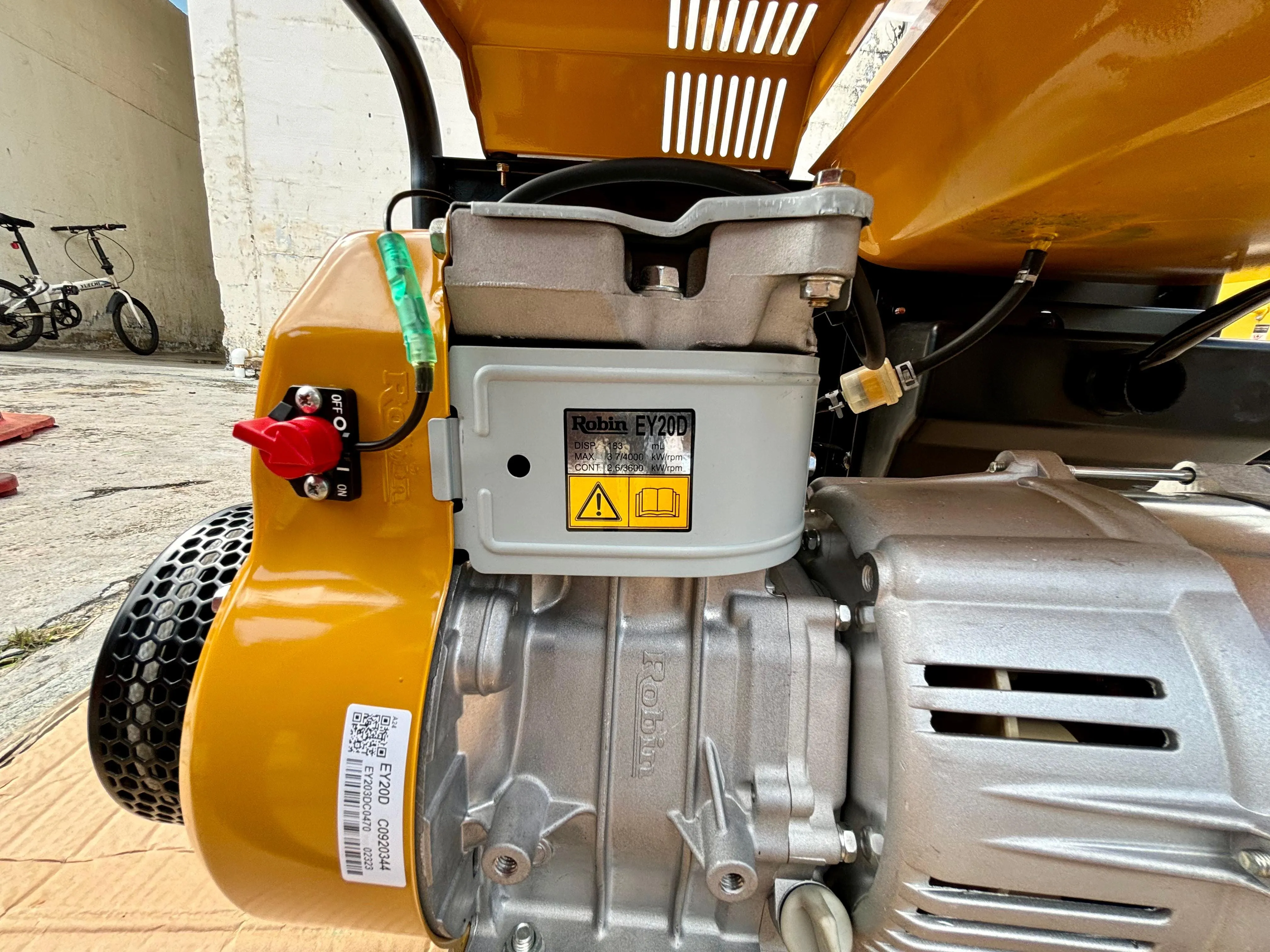 Aiko Robin Petrol Generator 2.0KW 240V 50HZ C/W EY20 Engine | Model : REY2400D-EY20