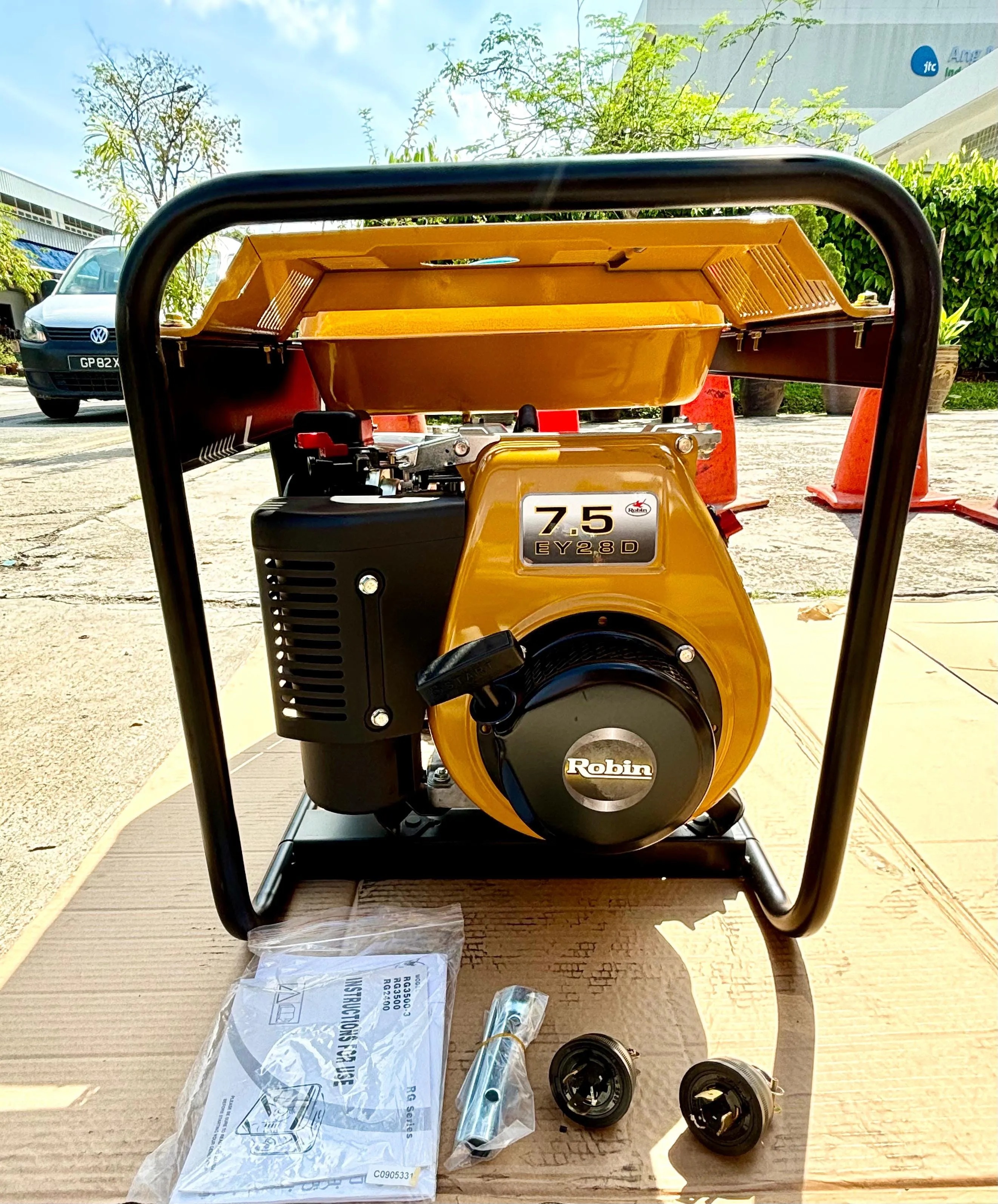 Aiko Robin Petrol Generator 2.6KW 240V 50HZ C/W EY28 Engine | Model : REY3500D-EY28