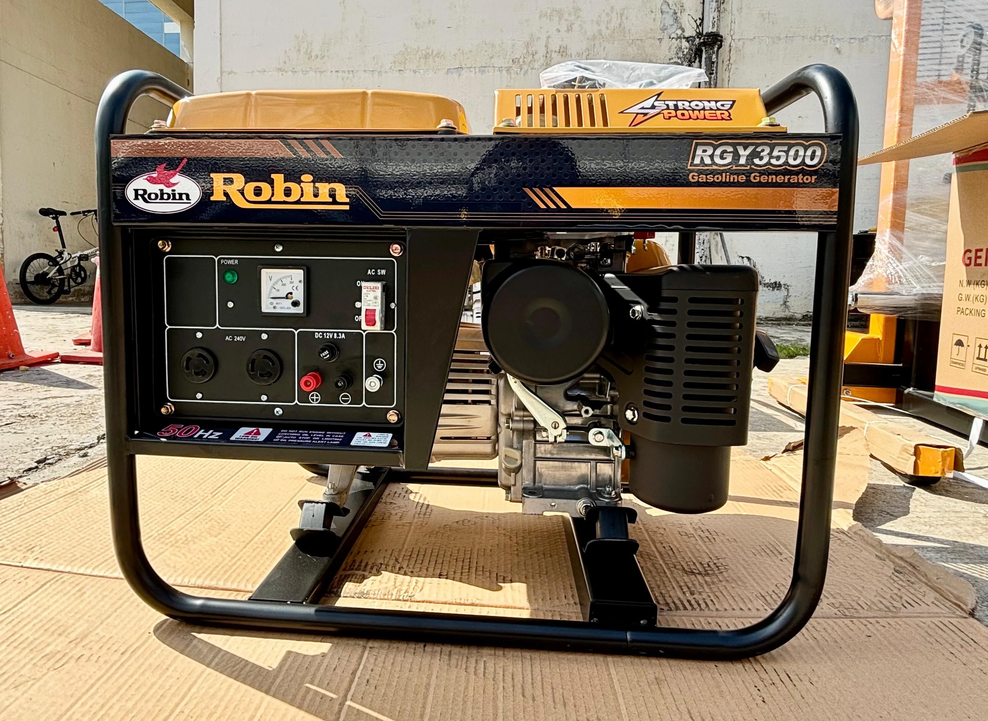 Aiko Robin Petrol Generator 2.6KW 240V 50HZ C/W EY28 Engine | Model : REY3500D-EY28