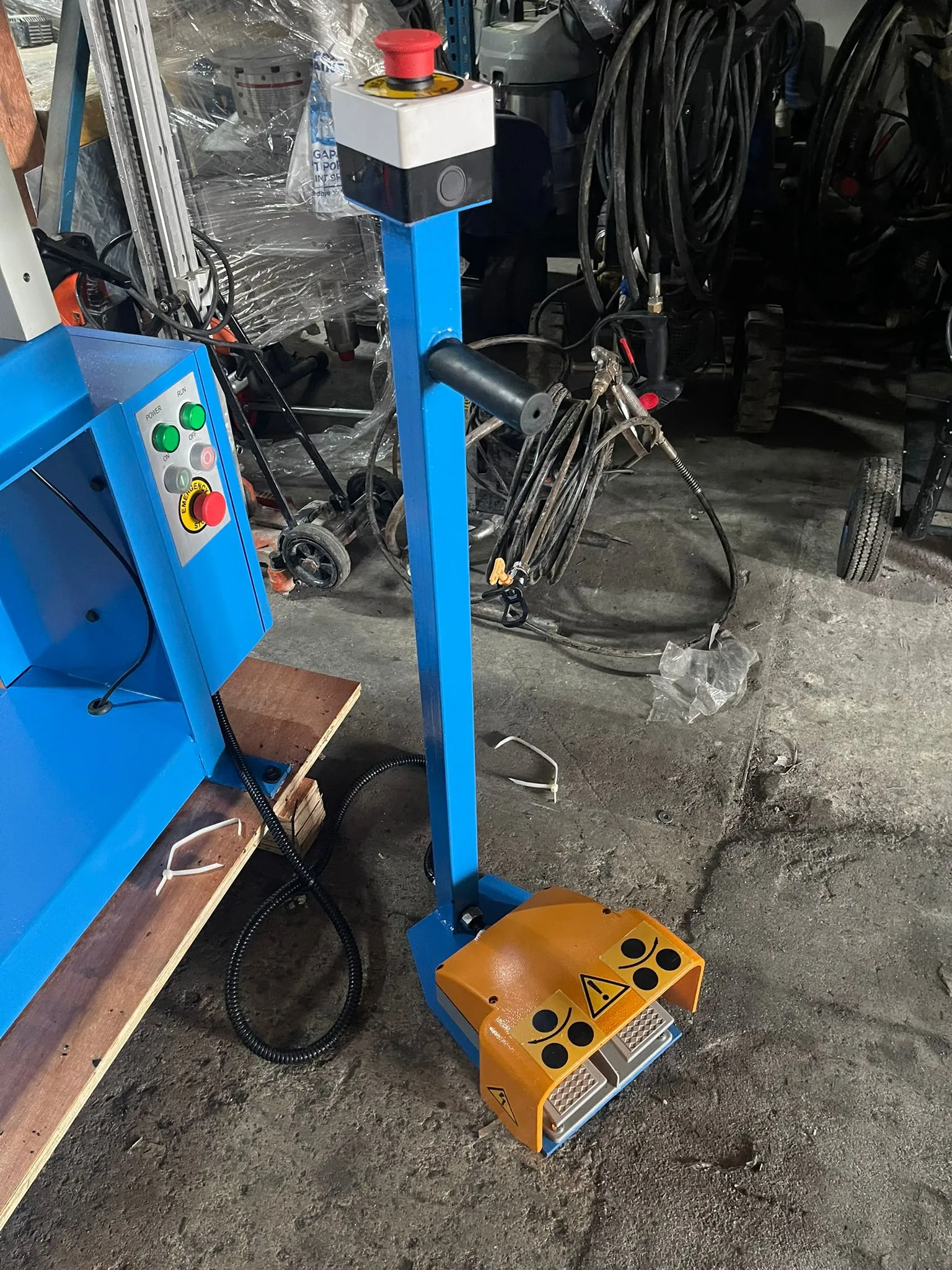 Aiko Slip Roll Machine with 52 . 1.5Mm  | Model : ESR-1300X1.5