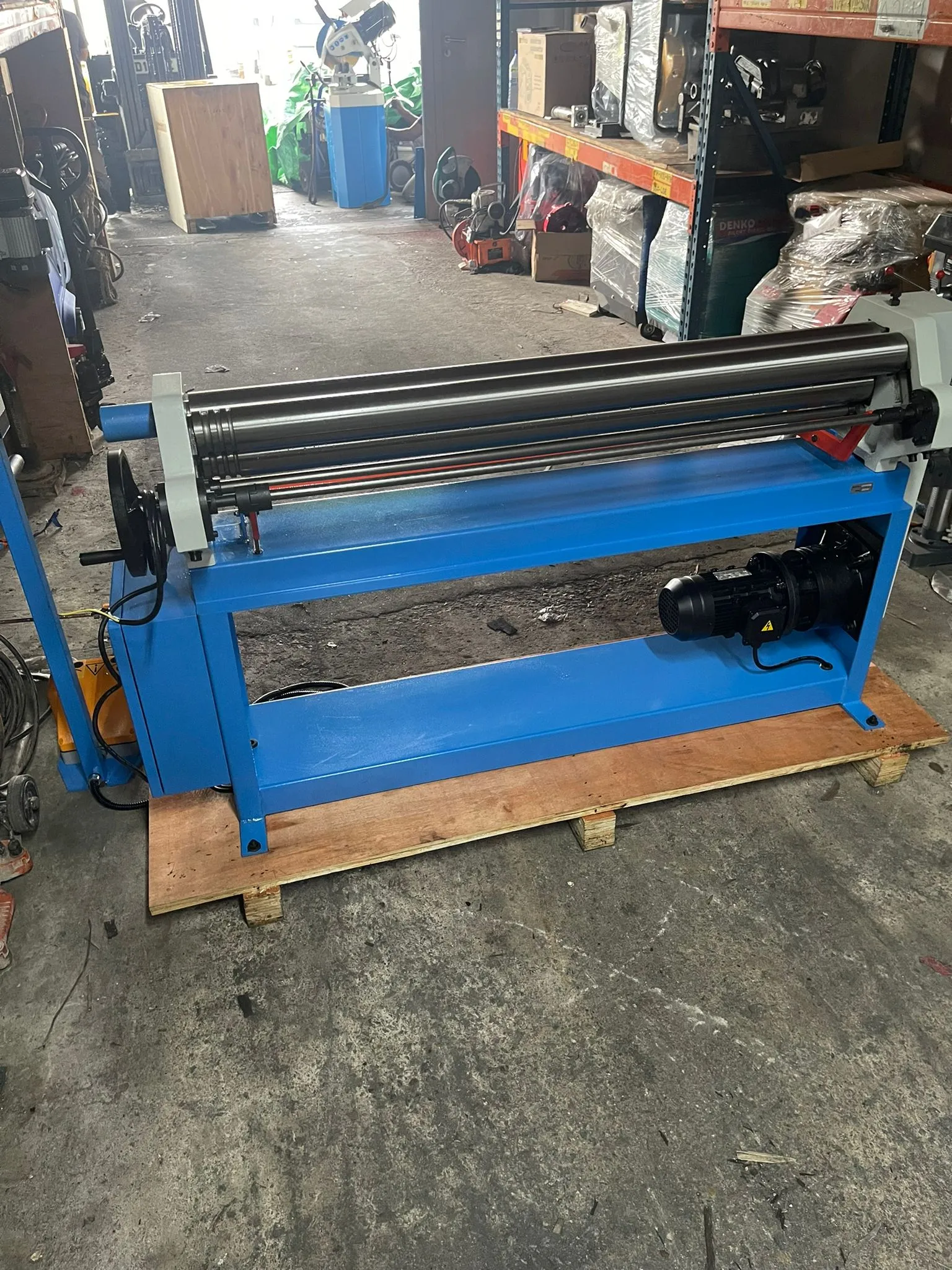 Aiko Slip Roll Machine with 52 . 1.5Mm  | Model : ESR-1300X1.5