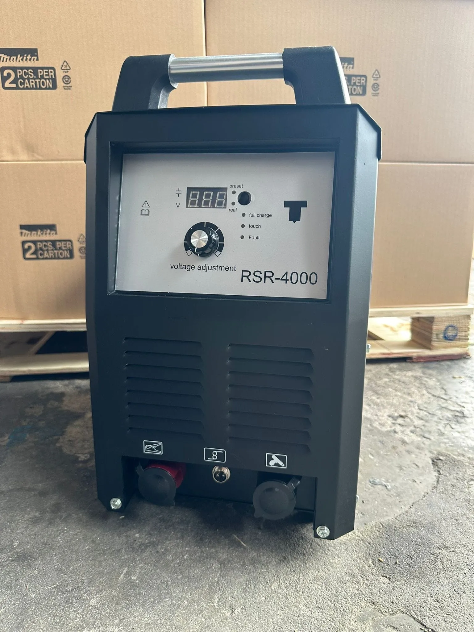 Aiko Stud Welding Machine 1.5kW 220V C/W 4m Torch & 2.5m Earth Cable | Model : W-RSR4000