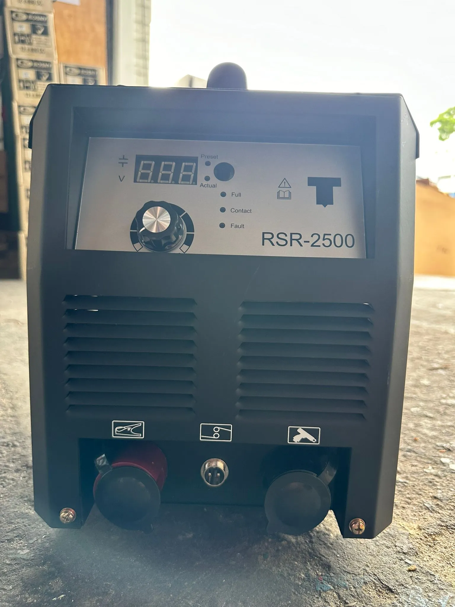 Aiko Stud Welding Machine 600W 220V C/W 4m Torch & 2.5m Earth Cable | Model : W-RSR2500