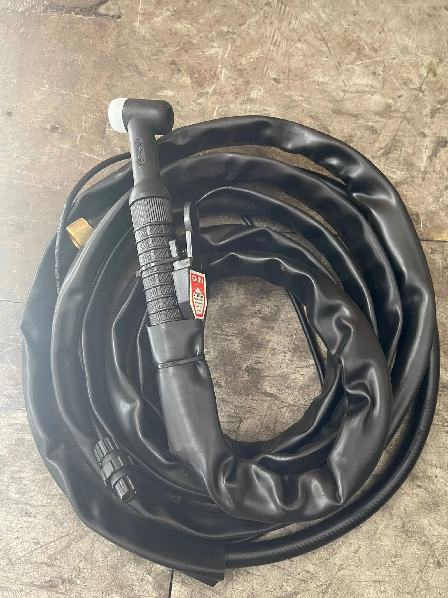 Aiko TIG250AD 110/220V Come With 8m TIG26 Torch 3m Welding Cable 3m Earth Cable | Model : W-TIG250AD