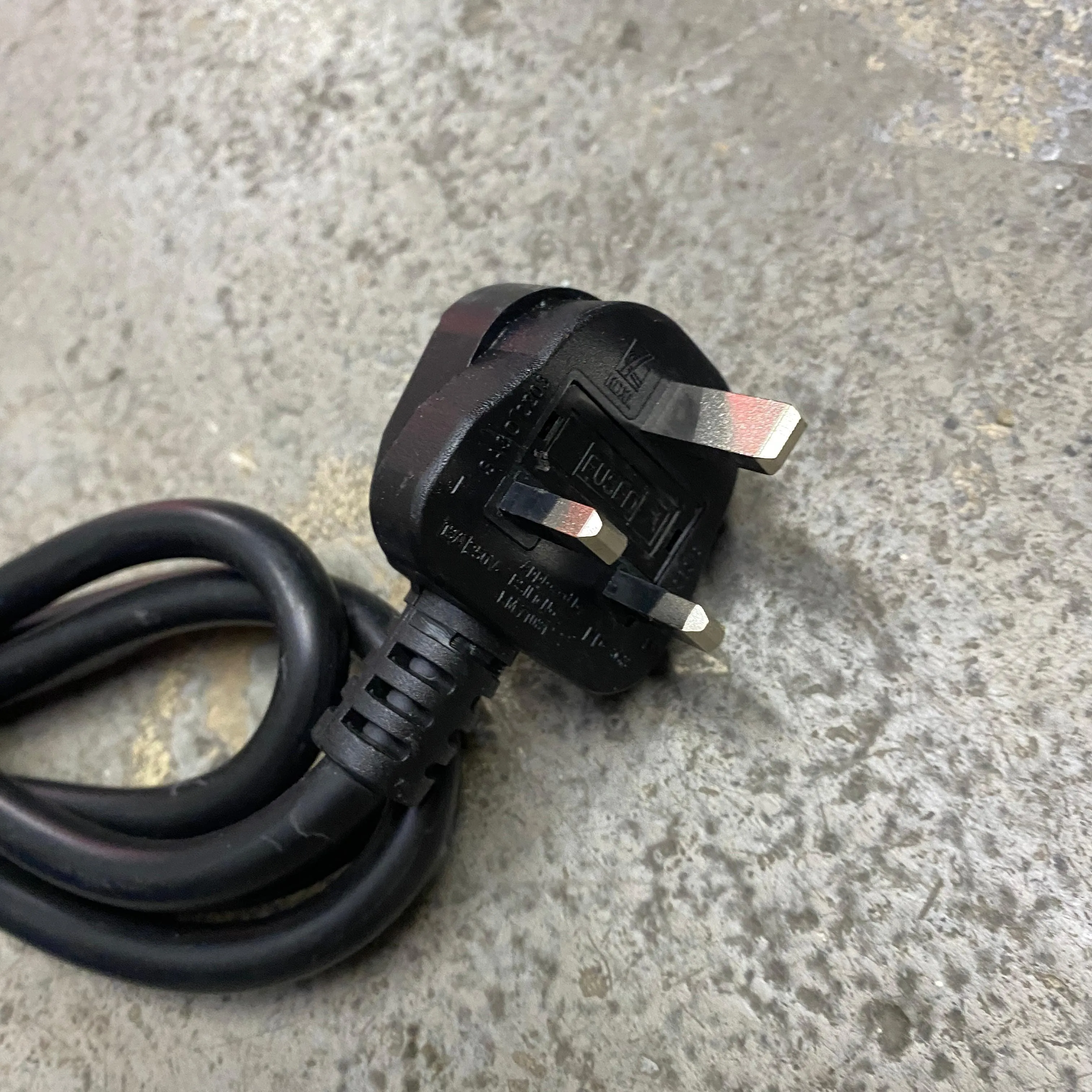 Aiko Welding Machine 240V (Mini) C/W 2.5M Welding Cable | Model: W-ARC200-MINI-MY
