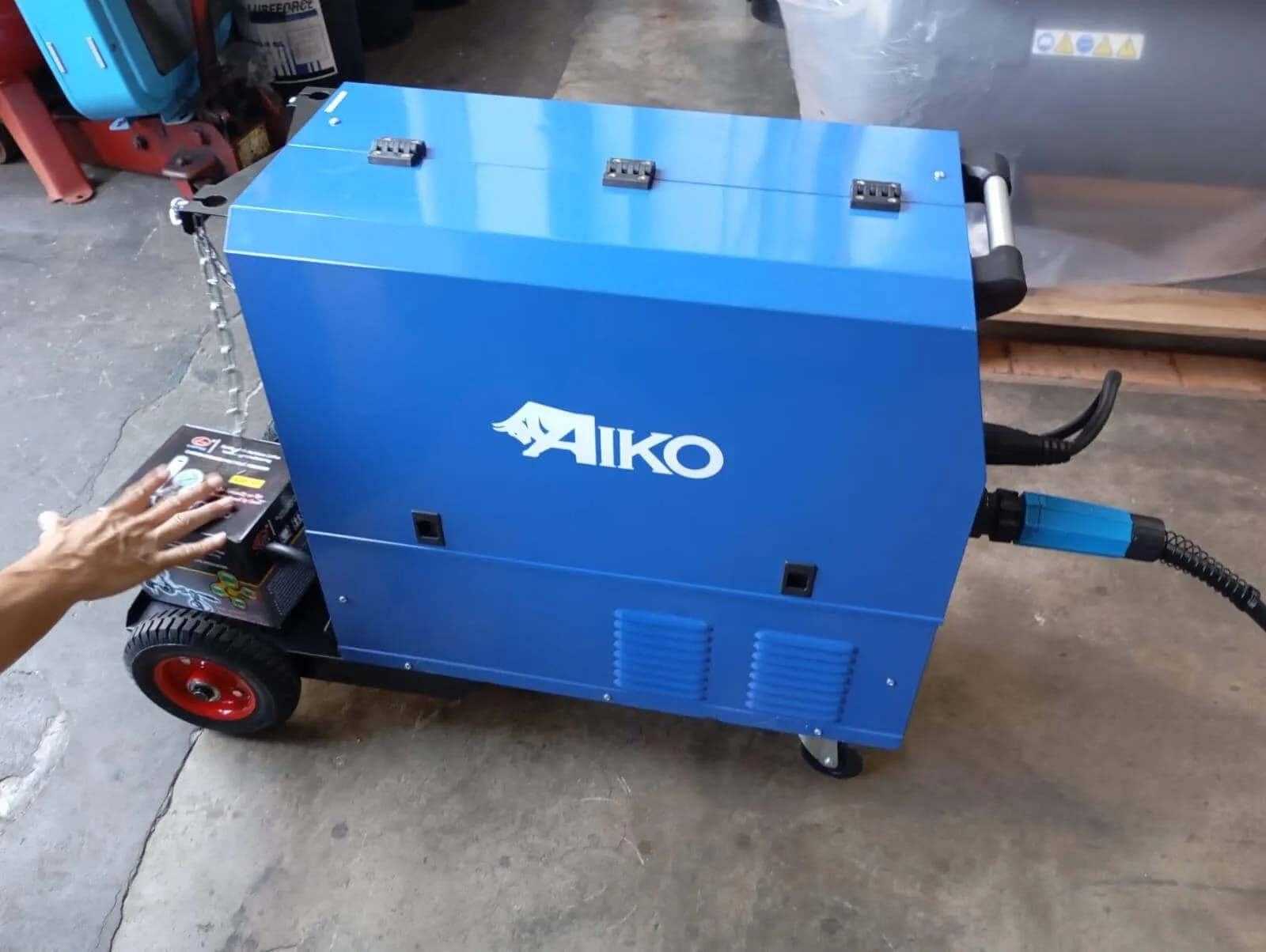 Aiko Welding Machine IGBT MIG250A C/W MIG AK15 4m & 3m Welding Cable C/W Gas Trolley | Model : W-MIG250A-MY