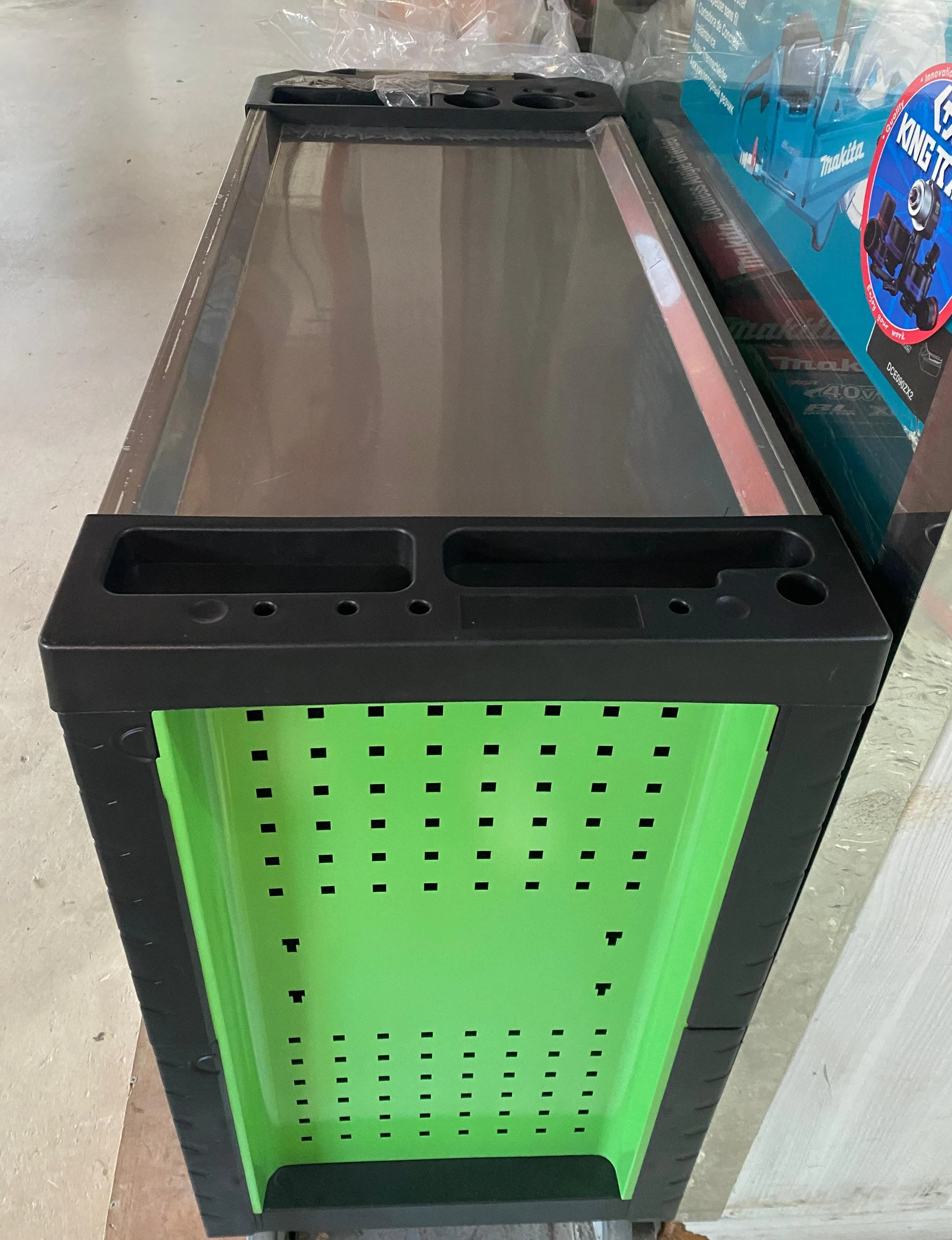 Aiko Work Shop Tool Cabinet Big (Green) with 200 Pcs Tool Set #RC23 | Model: TB-JS-RC23 200PCS