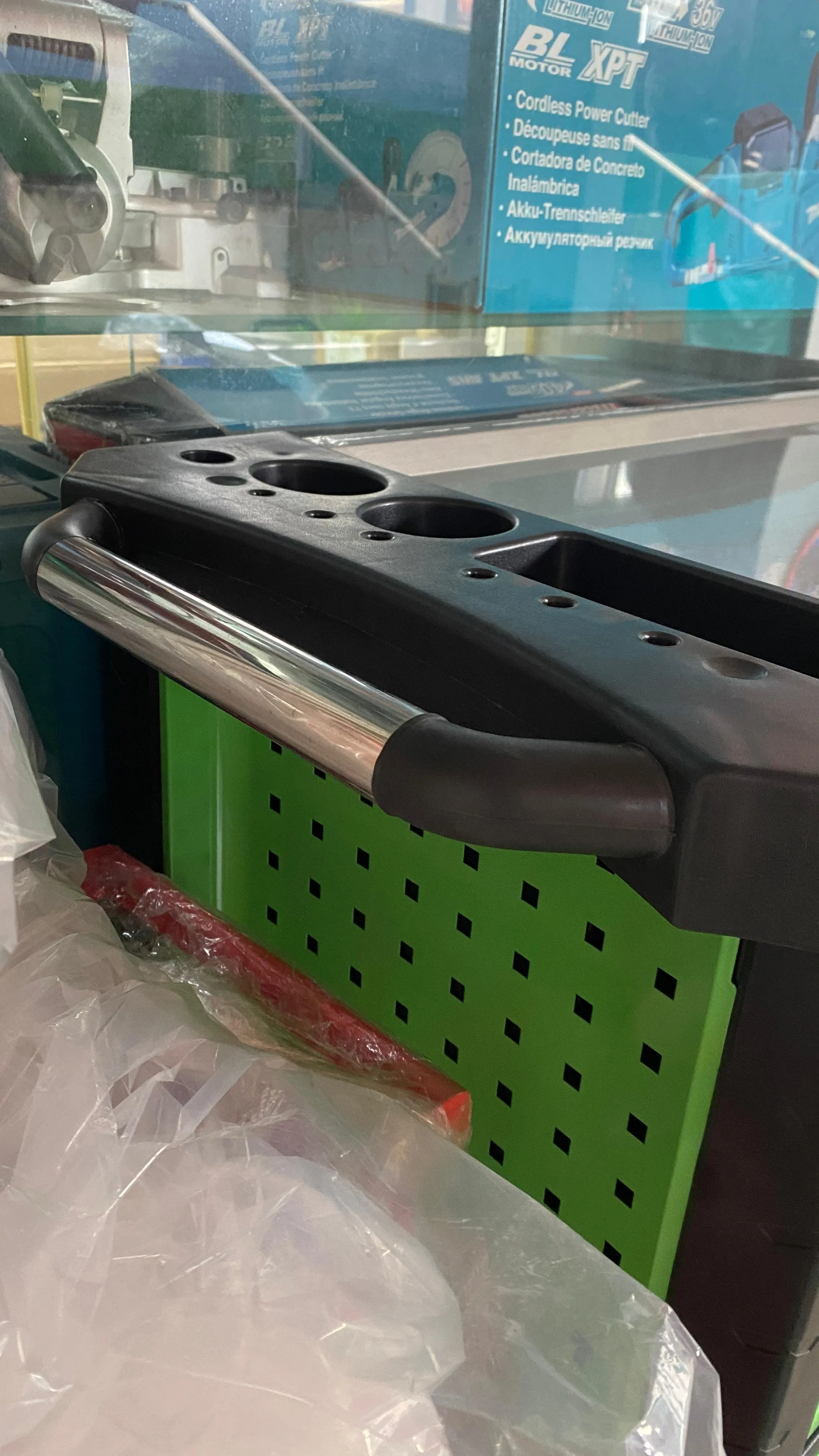 Aiko Work Shop Tool Cabinet Big (Green) with 200 Pcs Tool Set #RC23 | Model: TB-JS-RC23 200PCS