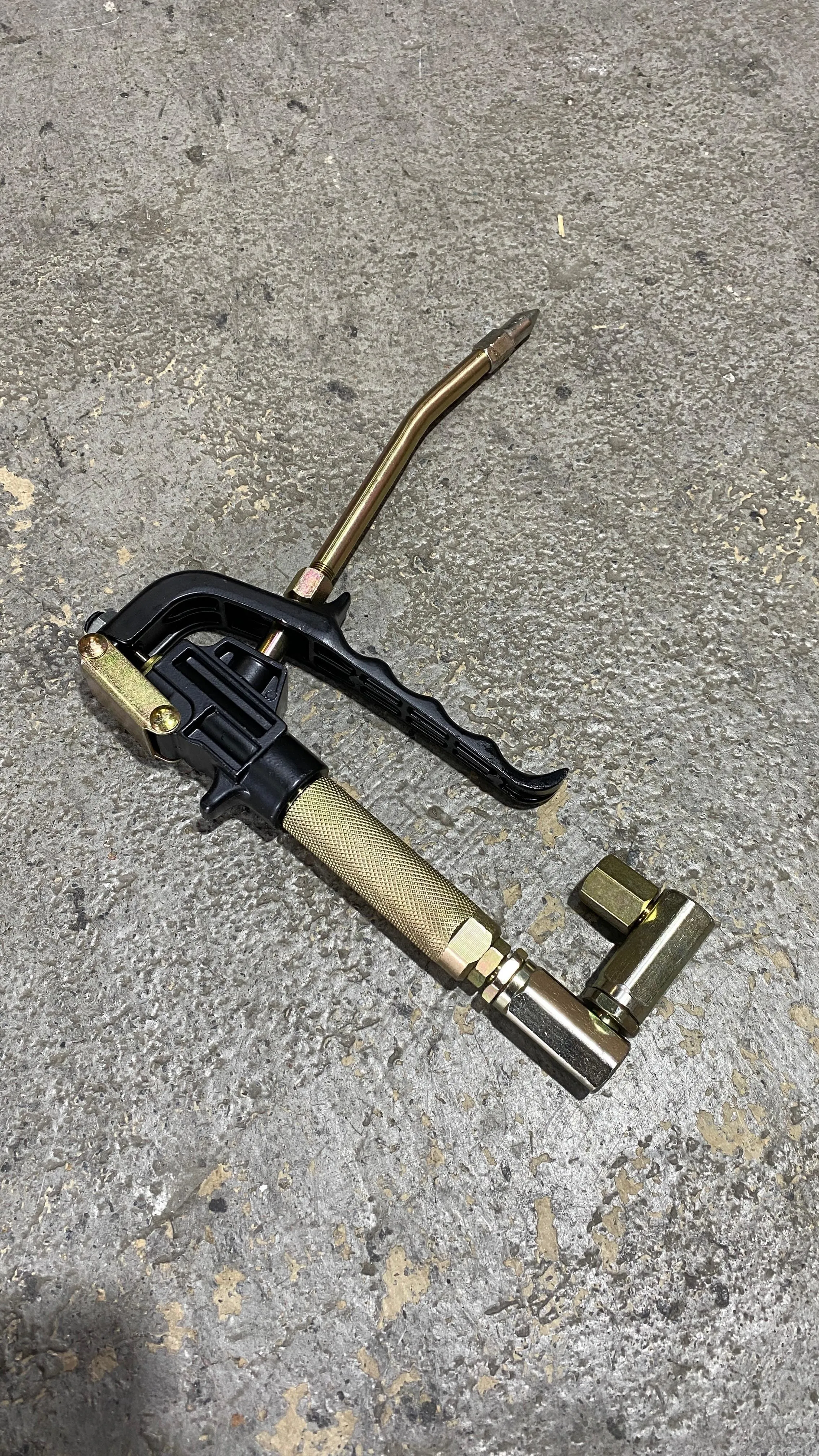 Air Grease Gun Steel Type for Tuta | Model : AM-16045