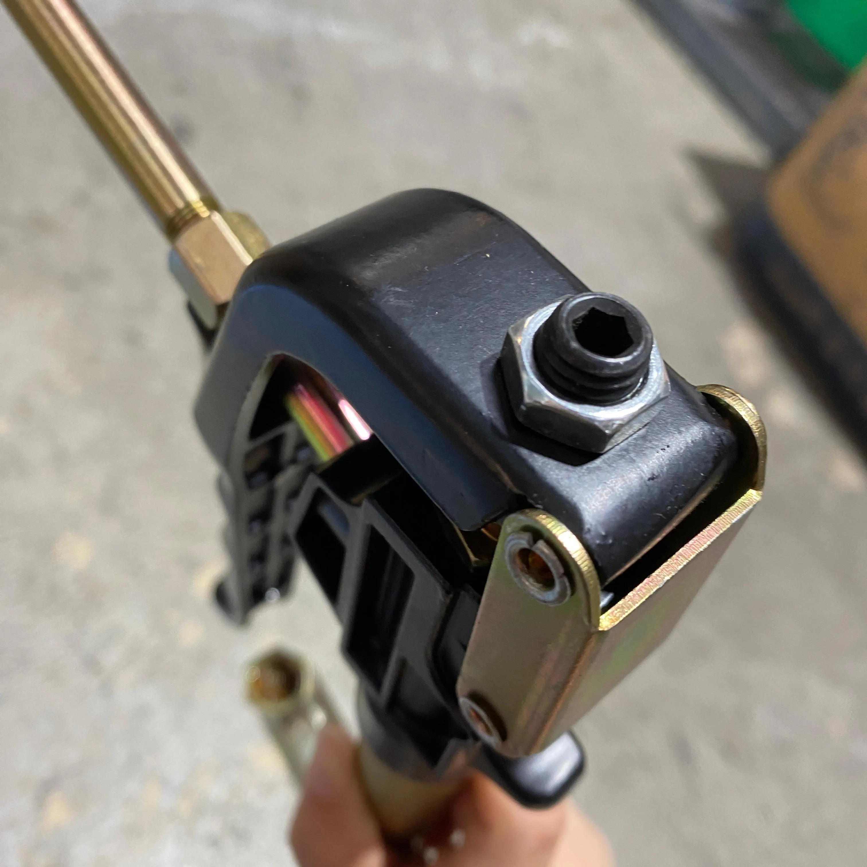 Air Grease Gun Steel Type for Tuta | Model : AM-16045