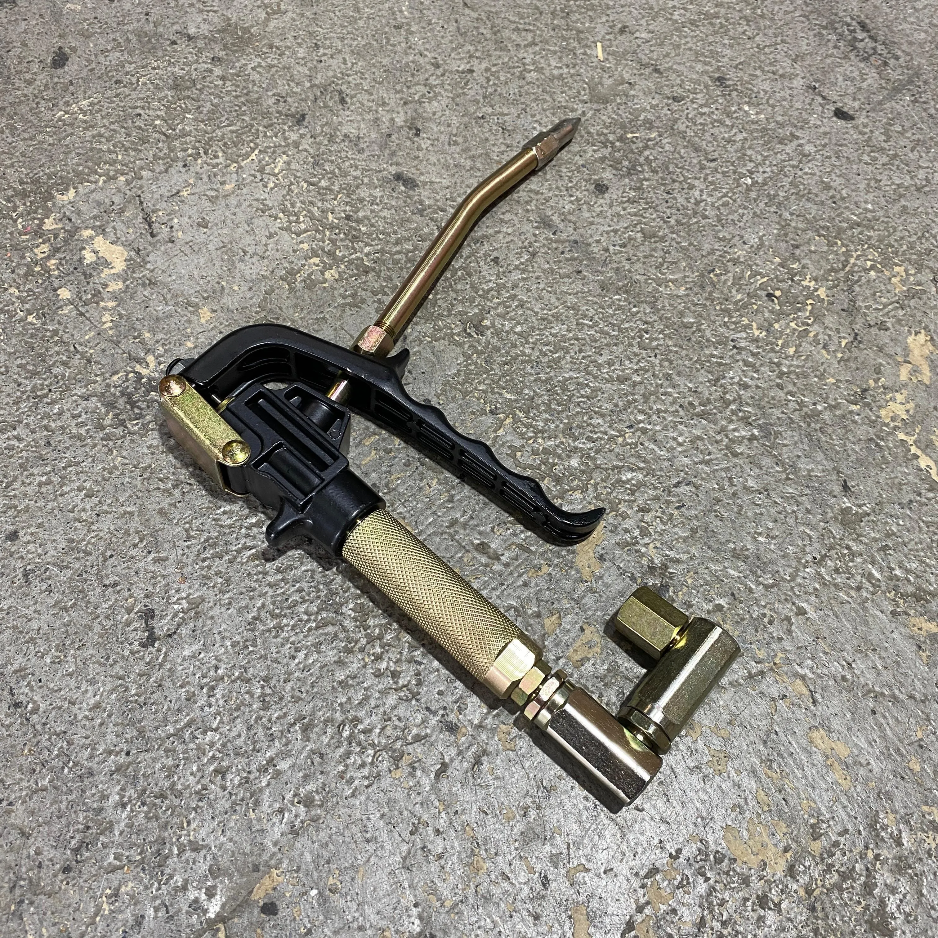 Air Grease Gun Steel Type for Tuta | Model : AM-16045