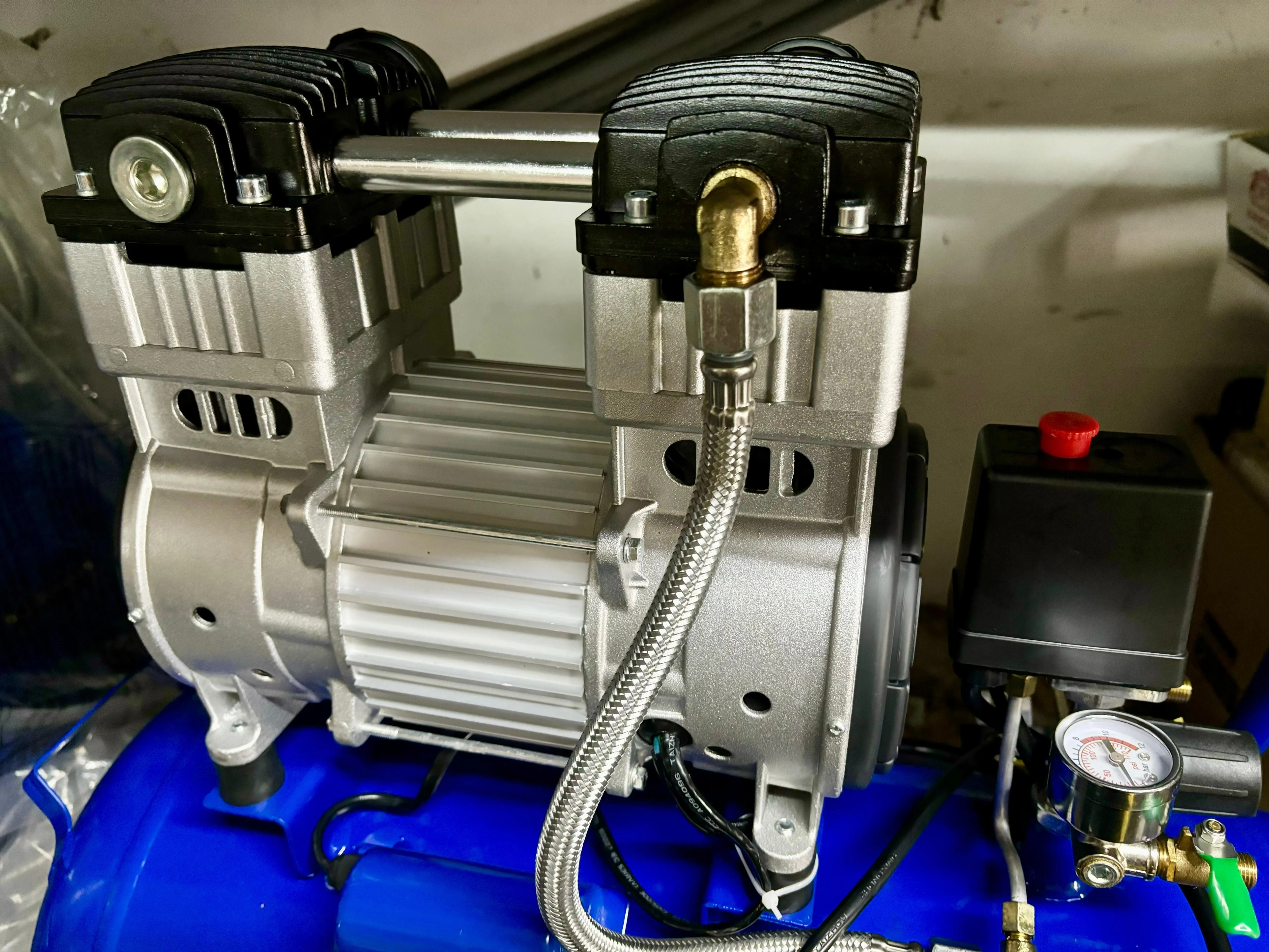Airstrong 1500W 50L 240V Oil Free & Silent Air Compressor | Model : GDG30-50L