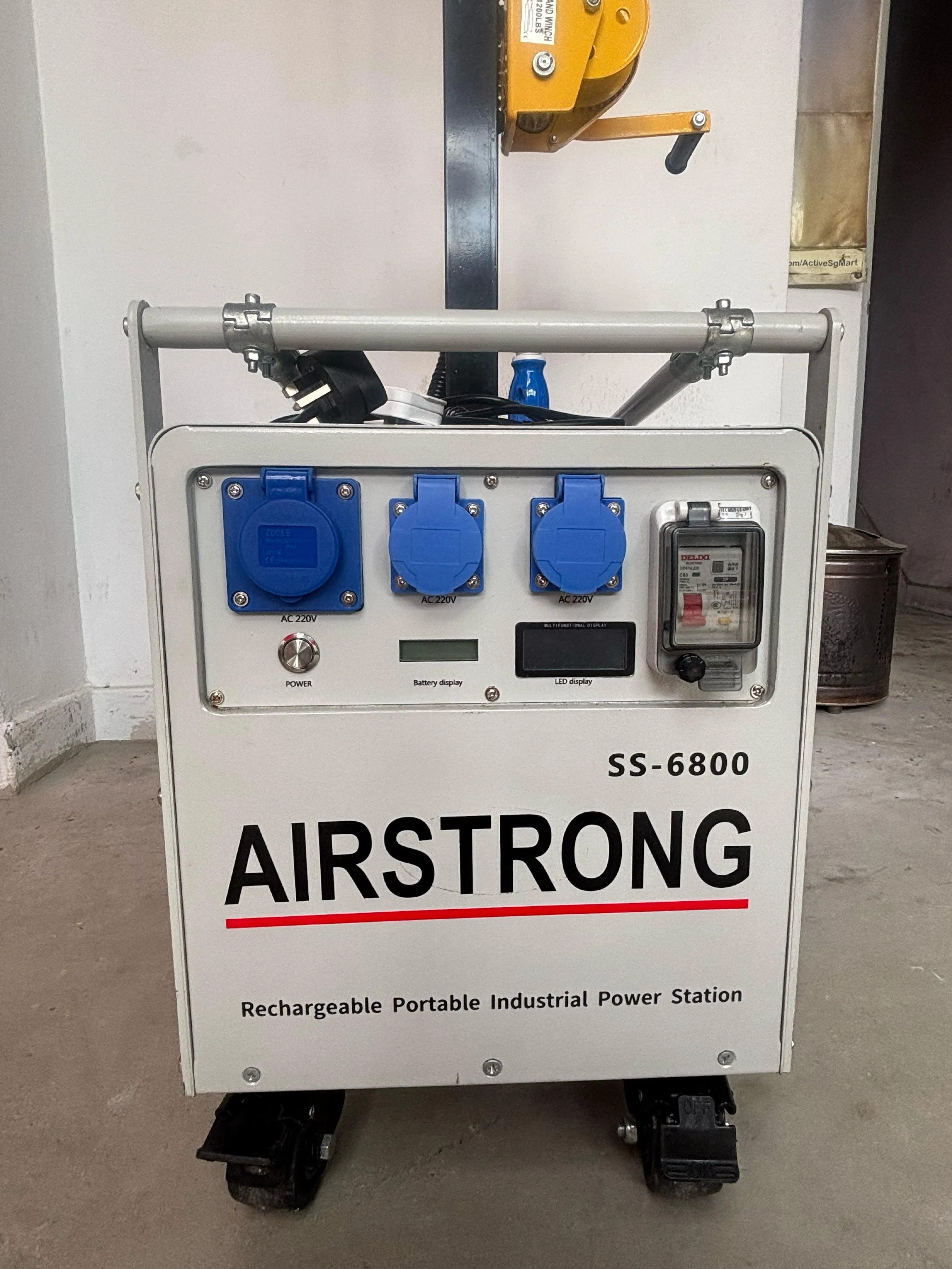 Airstrong 230V Rechargeable and Portable Oil Less Tower Light C/W 5KW Generator with LED 100wX4   | Model: SS-NEYY